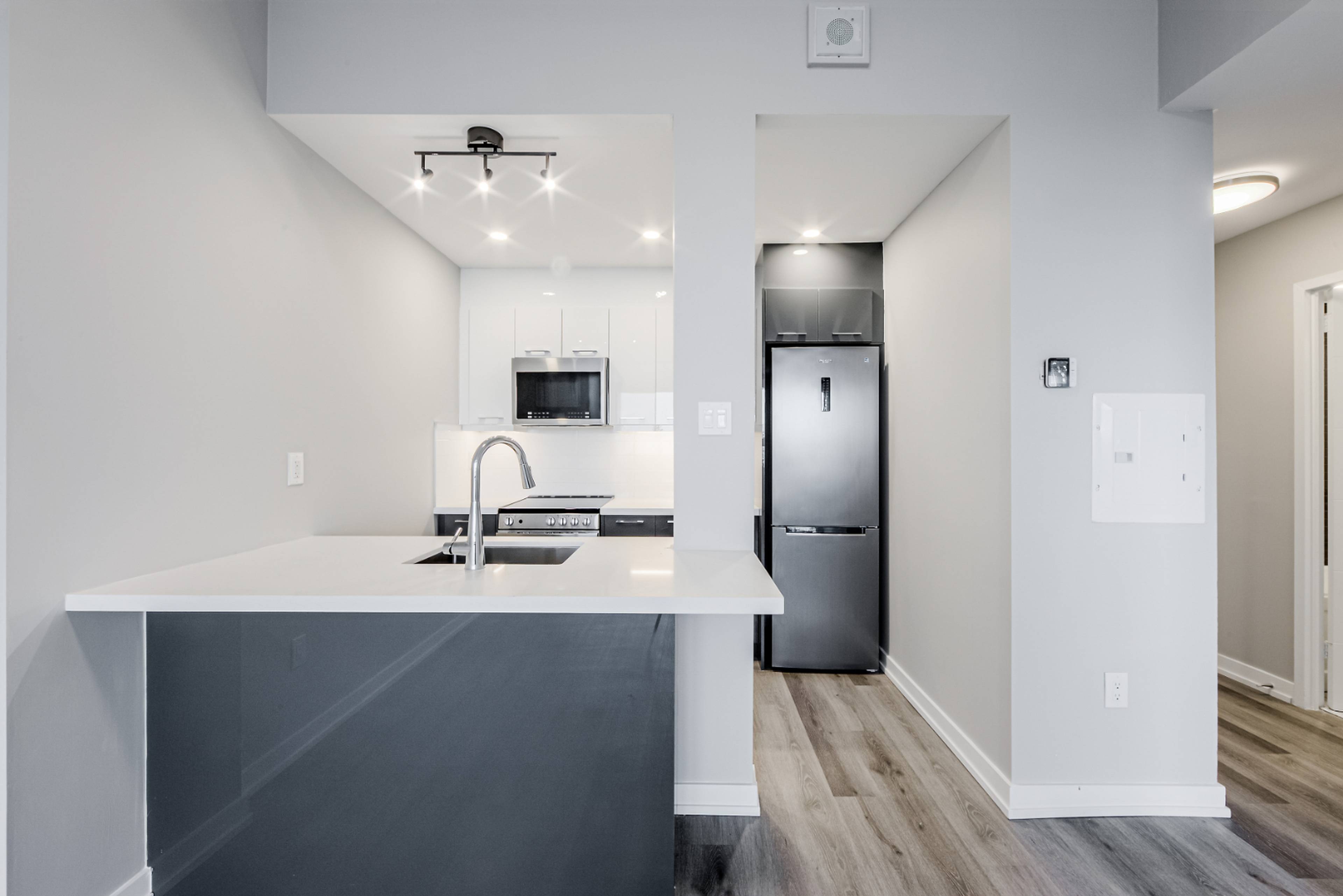 191 Sherbourne St, Toronto, ON 2 Bedroom Apartment for Rent liv.rent