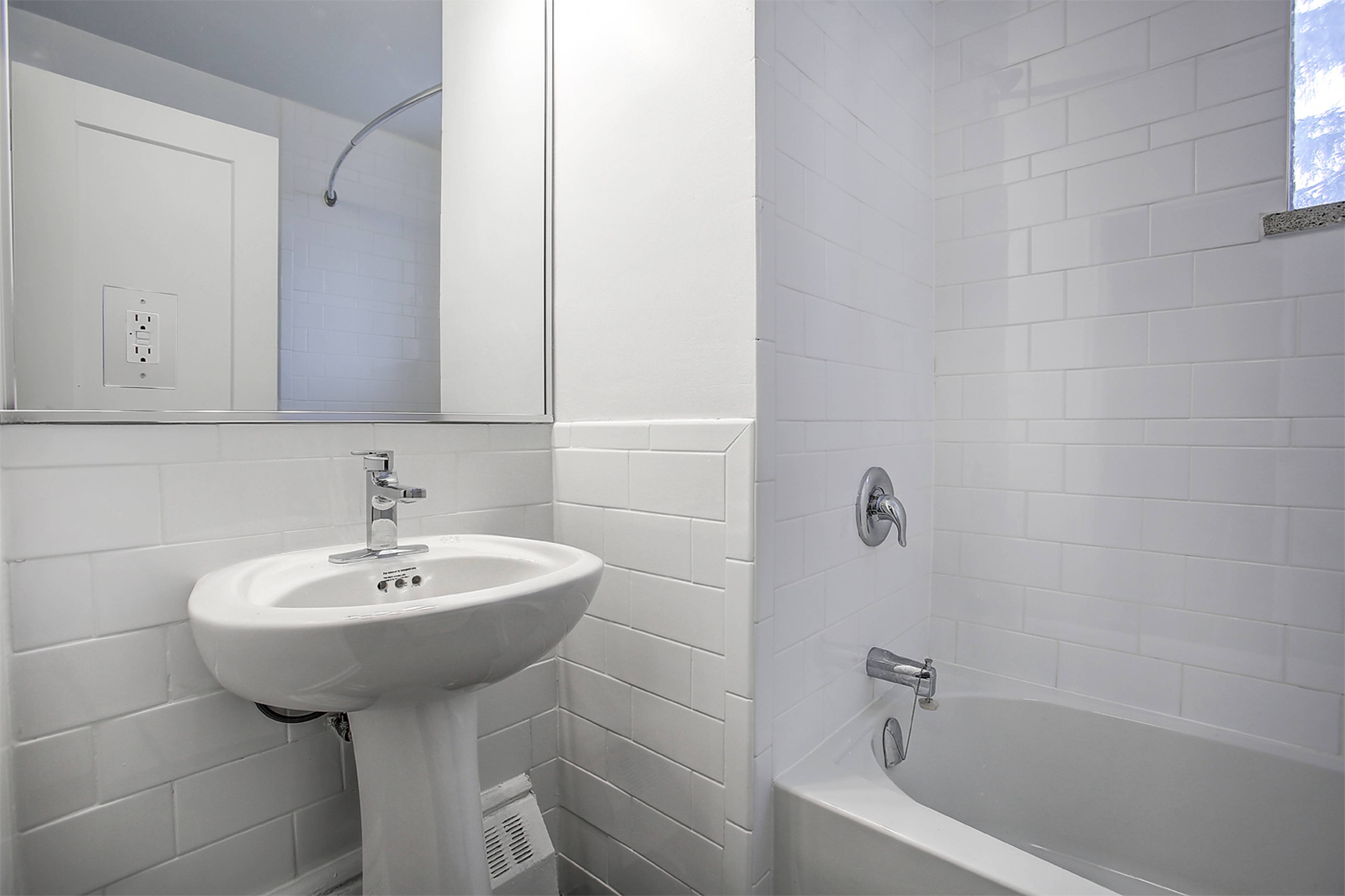 806 Kennedy Road Scar, Scarborough, ON 1 Bedroom Apartment for Rent