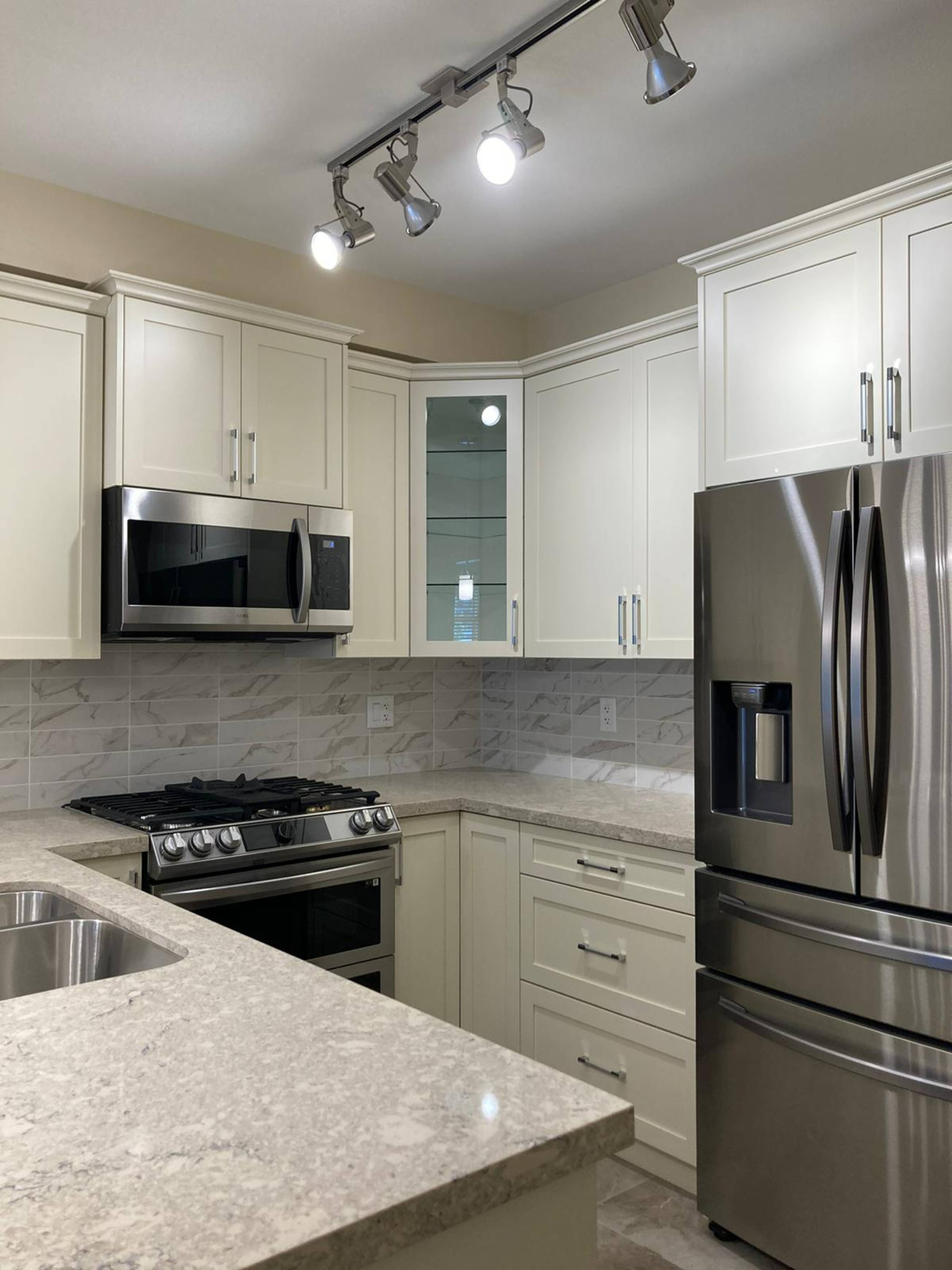 8538 203A St, Langley, BC 2 Bedroom Apartment for Rent liv.rent