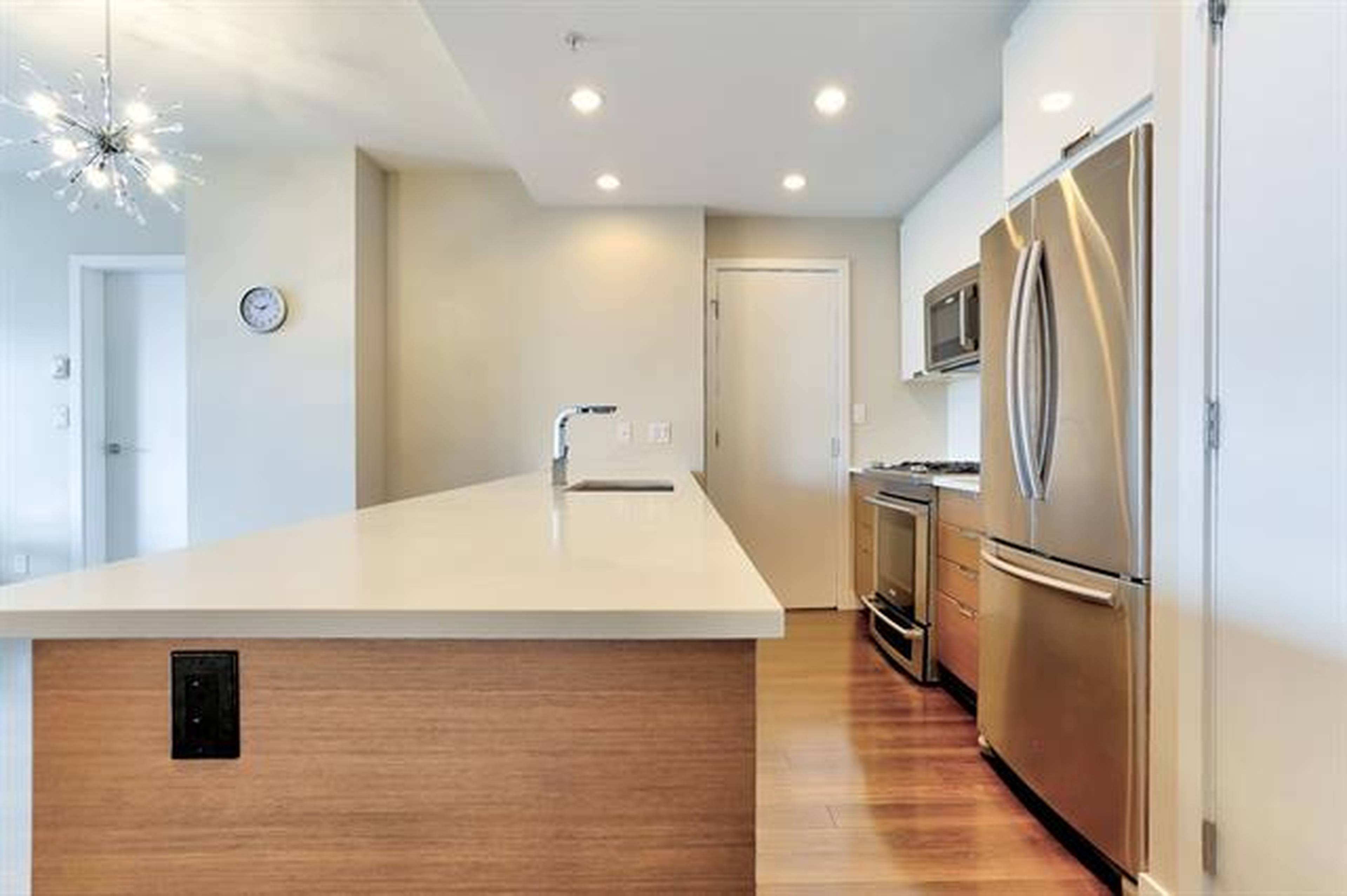 2077 Rosser Ave, Burnaby, BC 2 Bedroom Apartment for Rent liv.rent