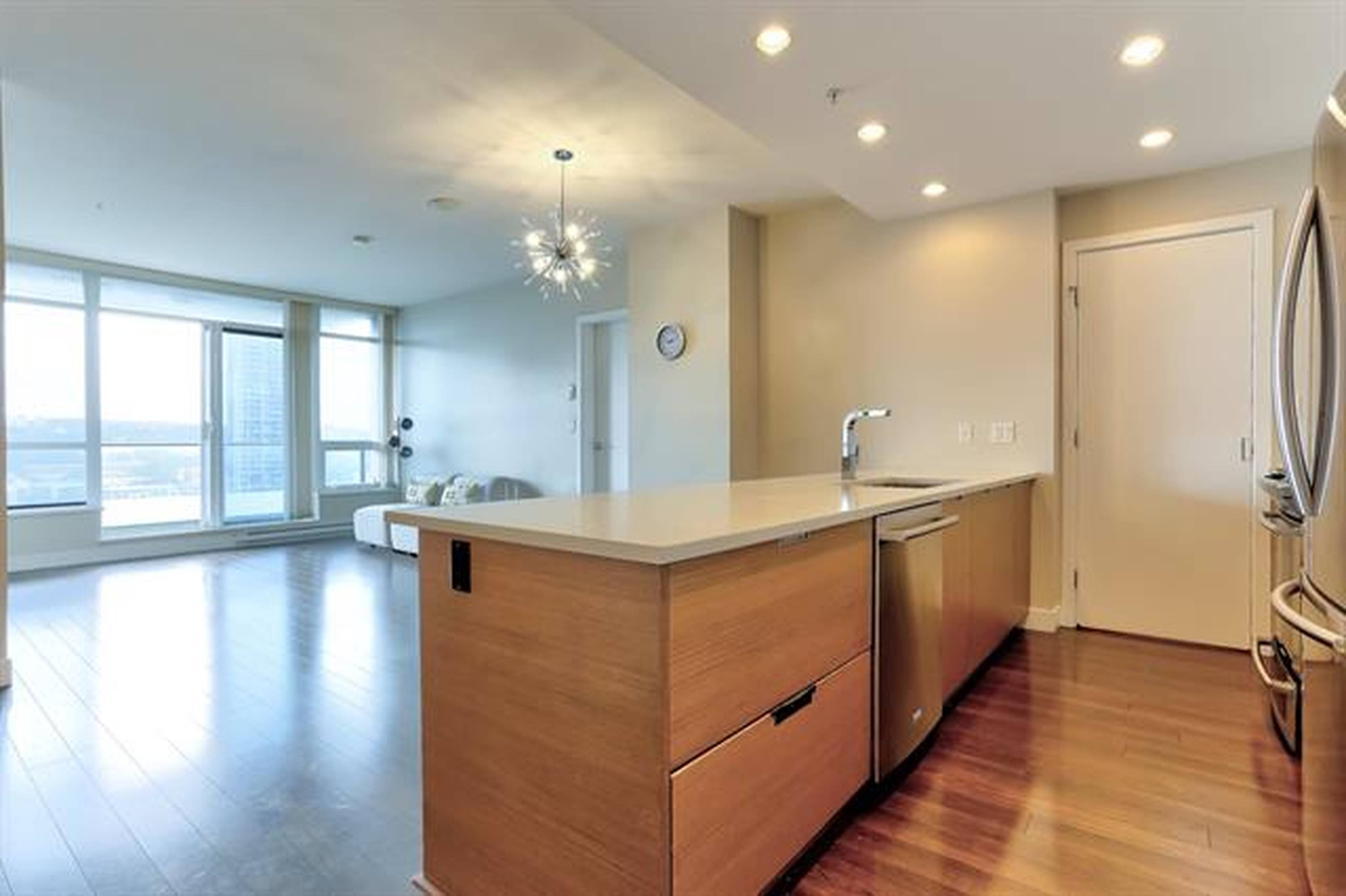 2077 Rosser Ave, Burnaby, BC 2 Bedroom Apartment for Rent liv.rent