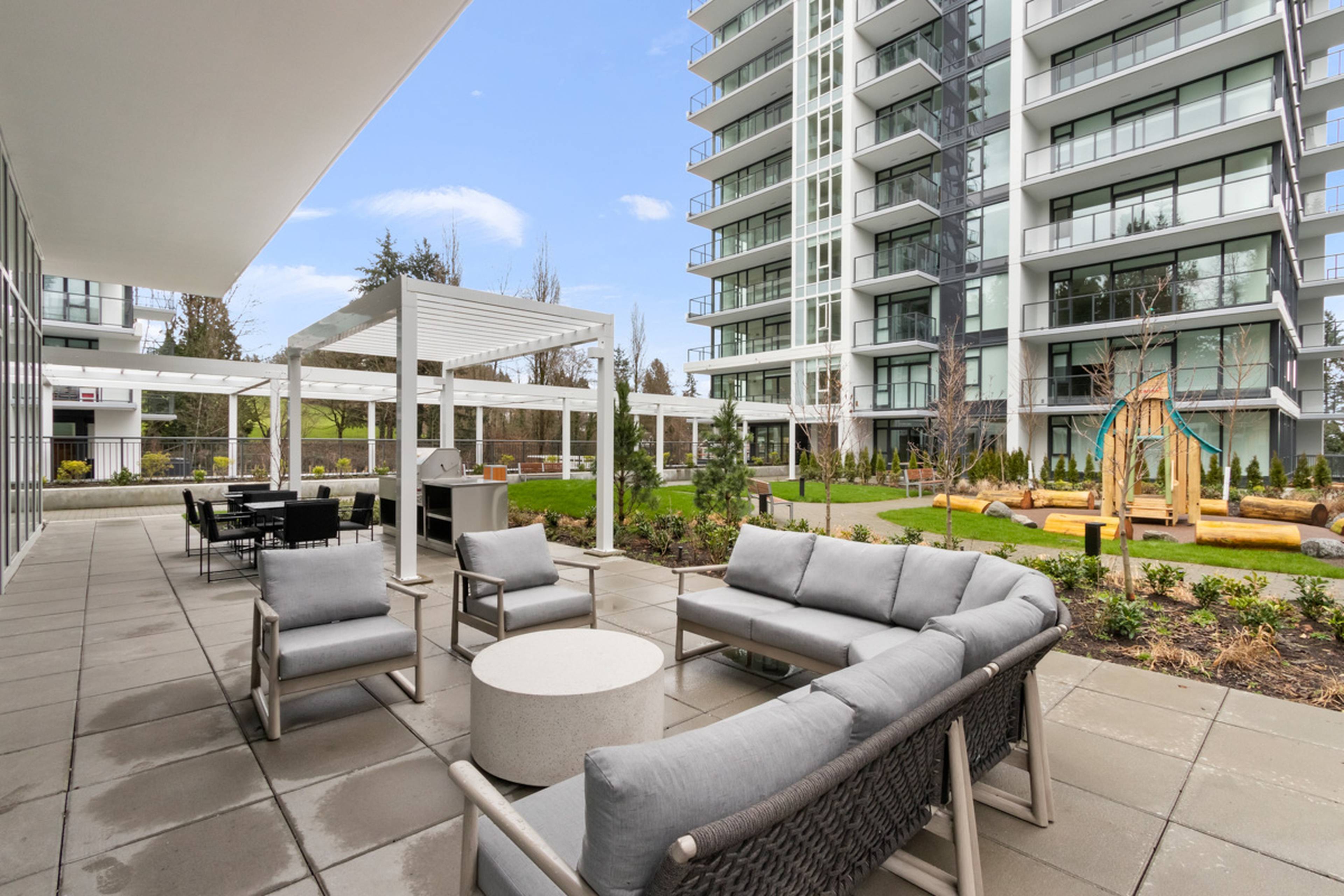 8XX 585 Austin Ave, Coquitlam, BC 2 Bedroom Apartment for Rent