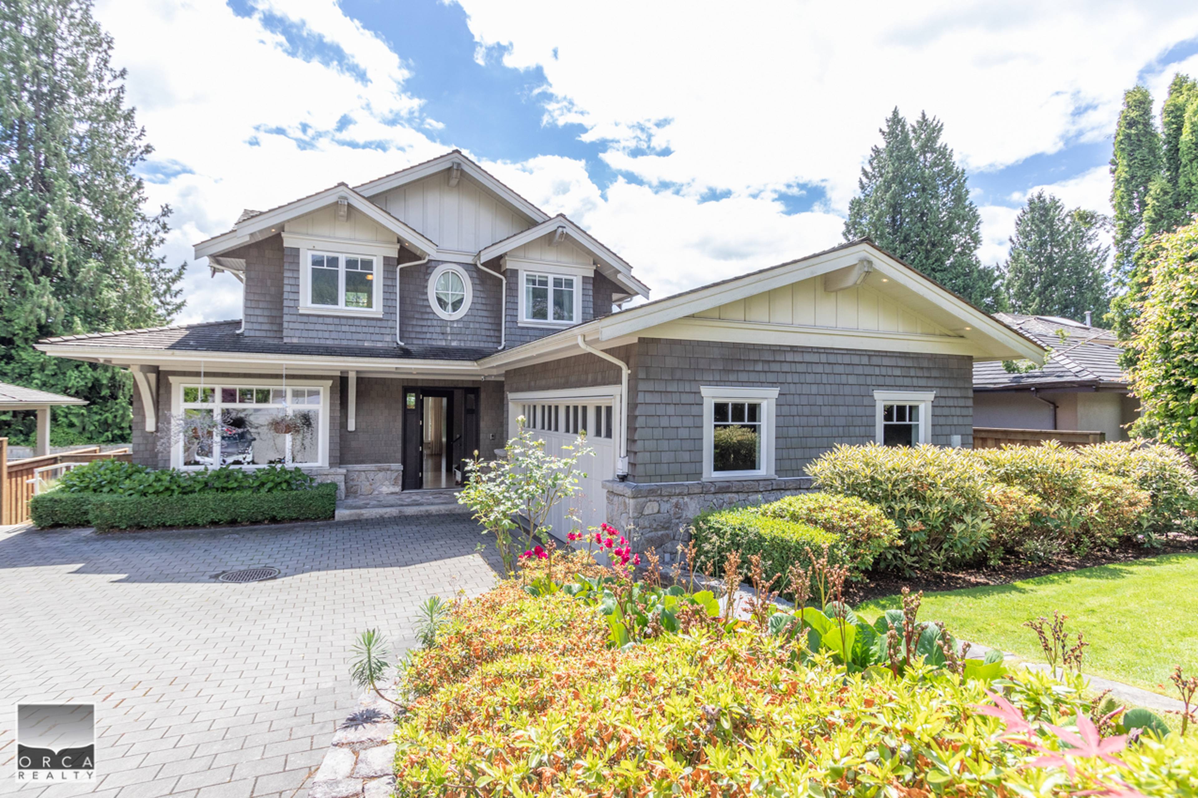 2232 Kings Ave, West Vancouver, BC 5 Bedroom House for Rent liv.rent