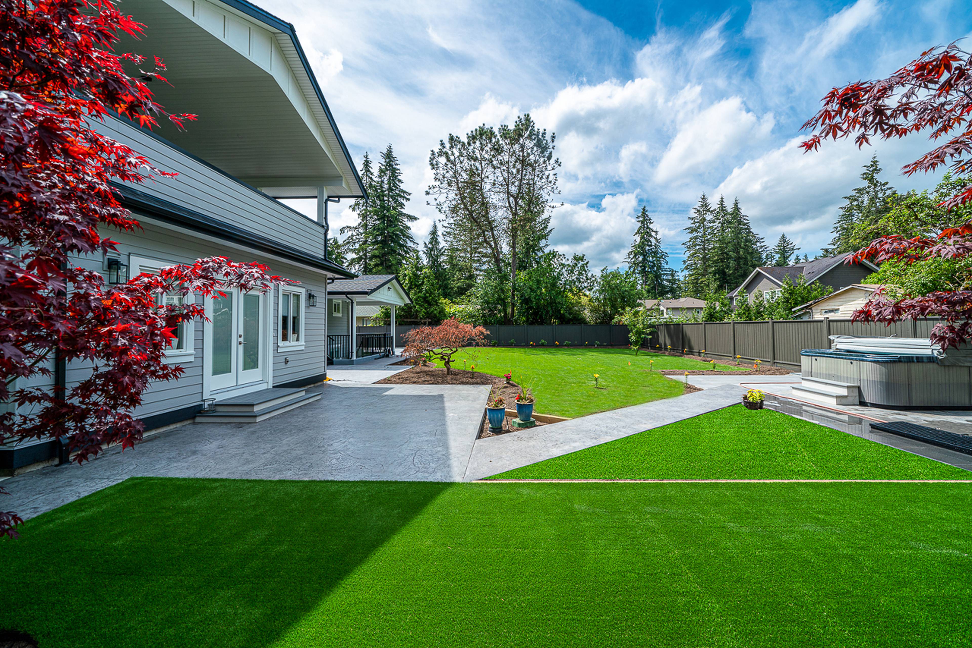 200 St, Langley, BC 2 Bedroom Room for Rent liv.rent