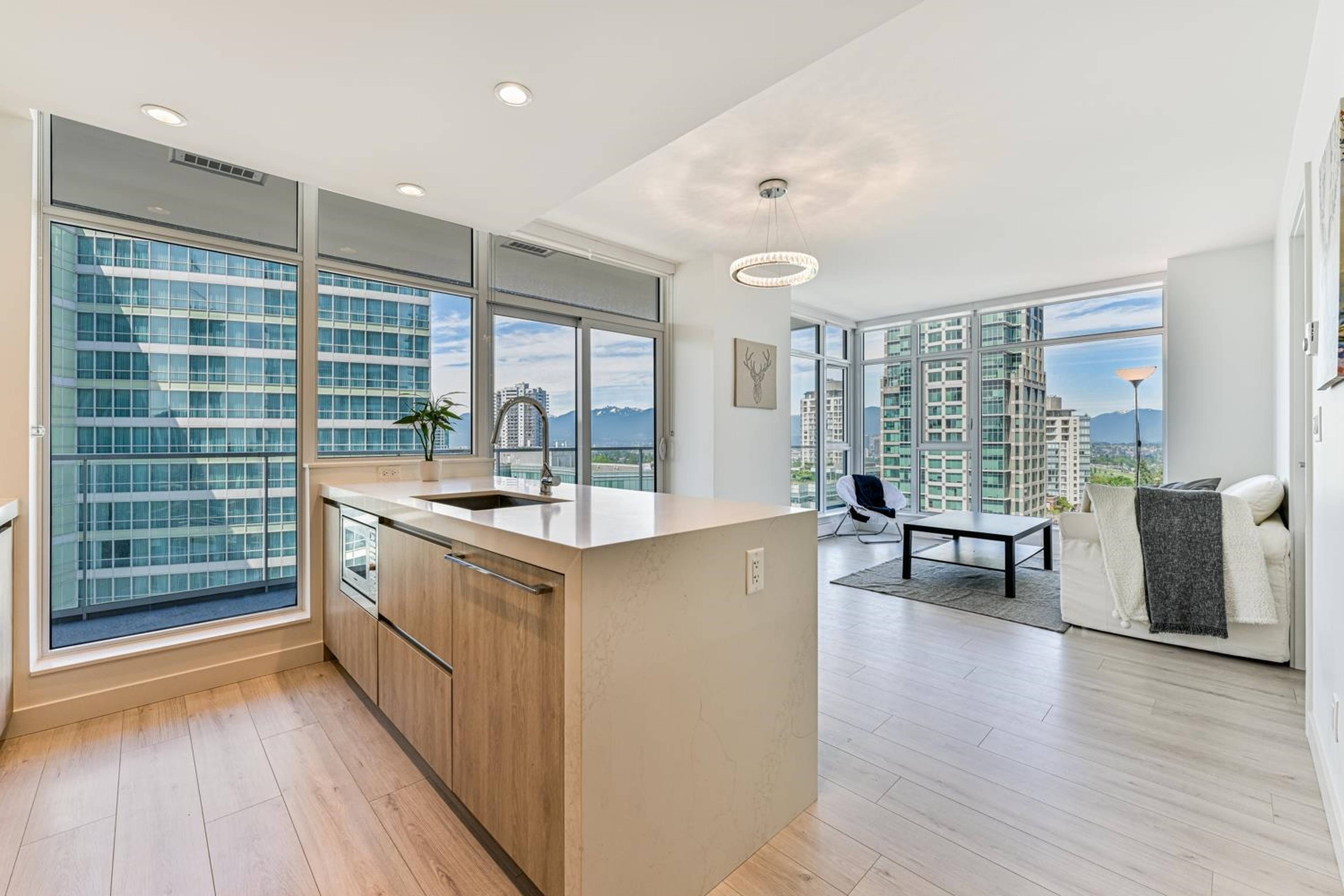 6080 McKay Ave, Burnaby, BC 2 Bedroom Apartment for Rent liv.rent
