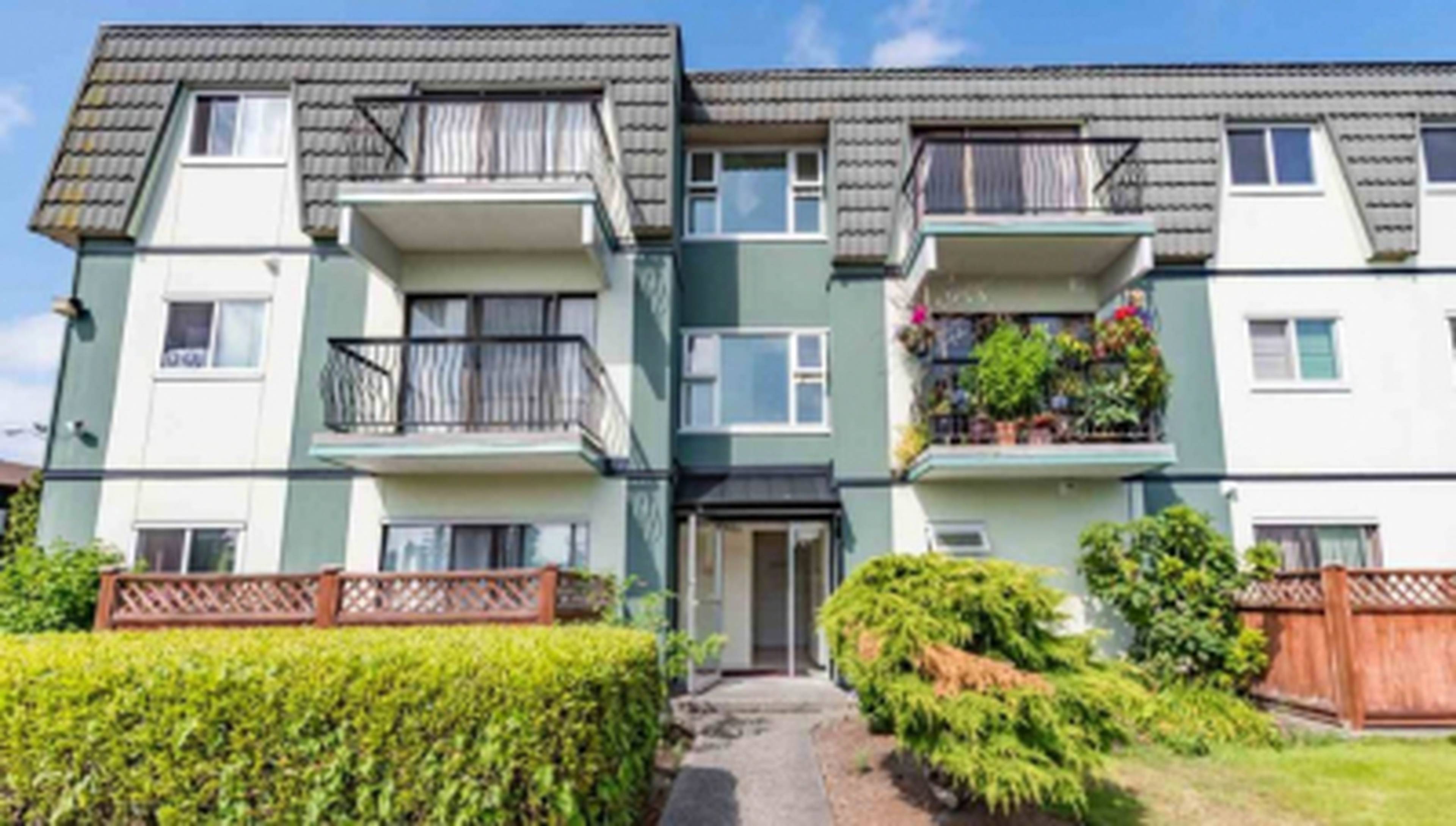 260 8151 Ryan Rd, Richmond, BC 2 Bedroom Apartment for Rent liv.rent