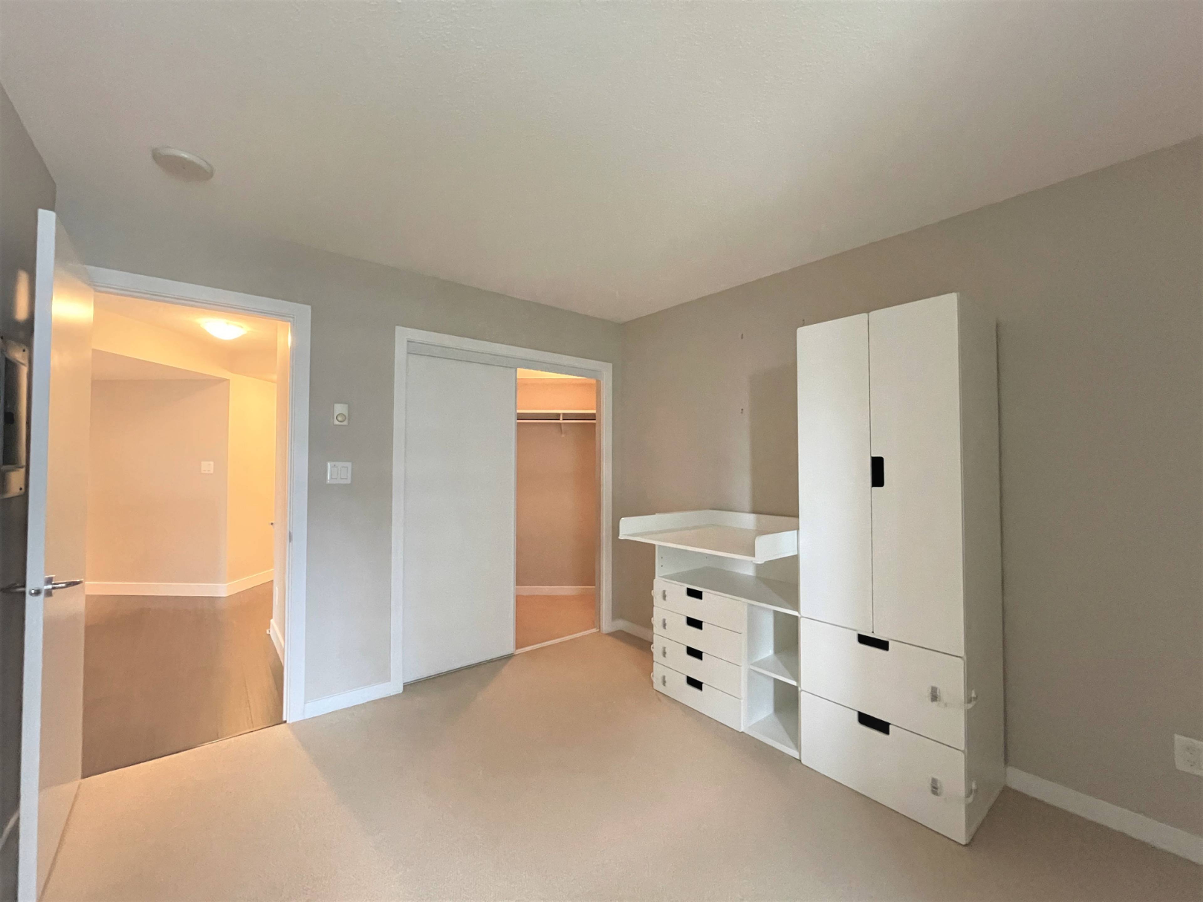 8180 Lansdowne Road, Richmond, BC 2 Bedroom Apartment for Rent liv.rent