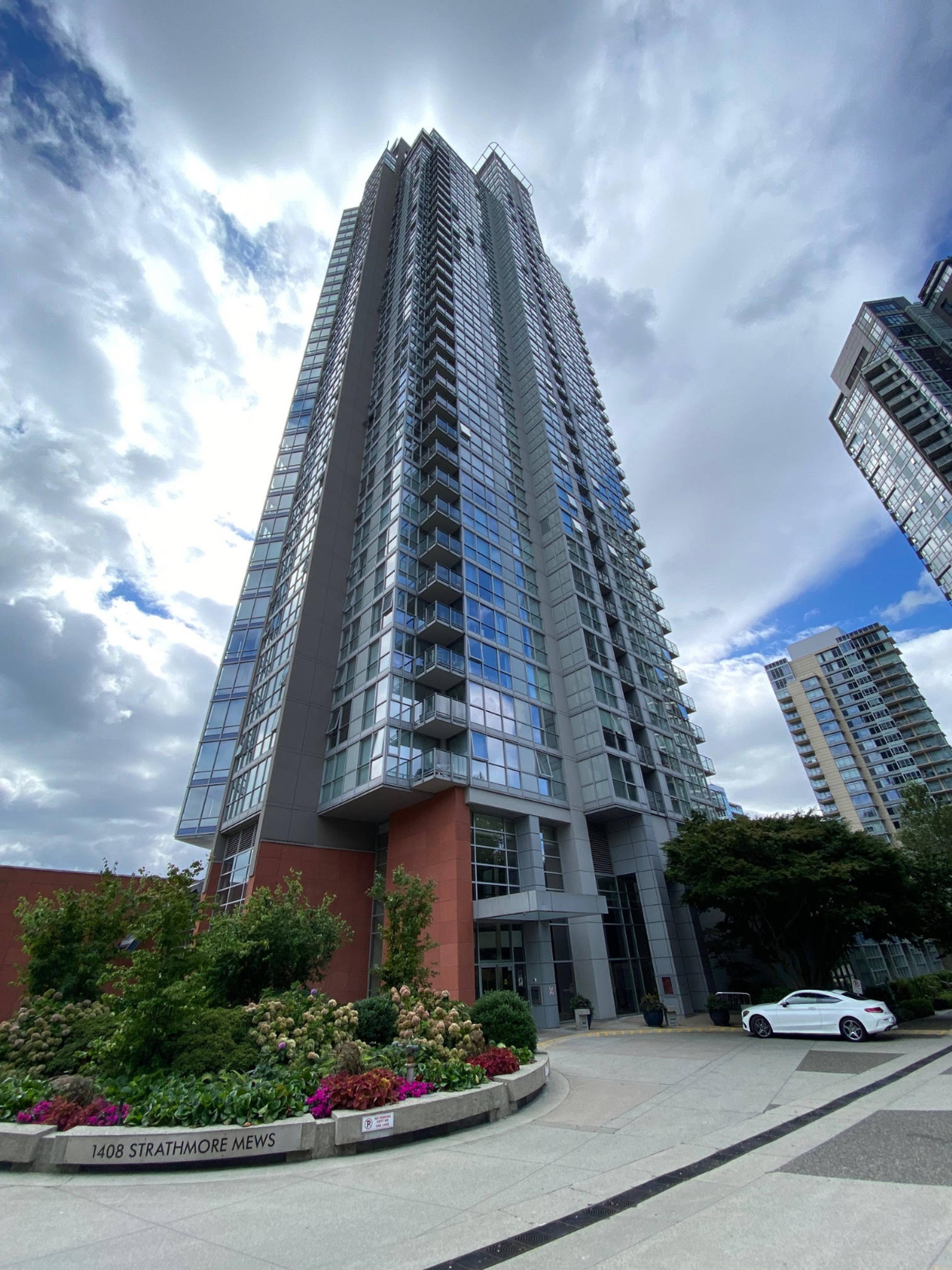 1408 Strathmore Mews, Vancouver, BC 2 Bedroom Apartment for Rent