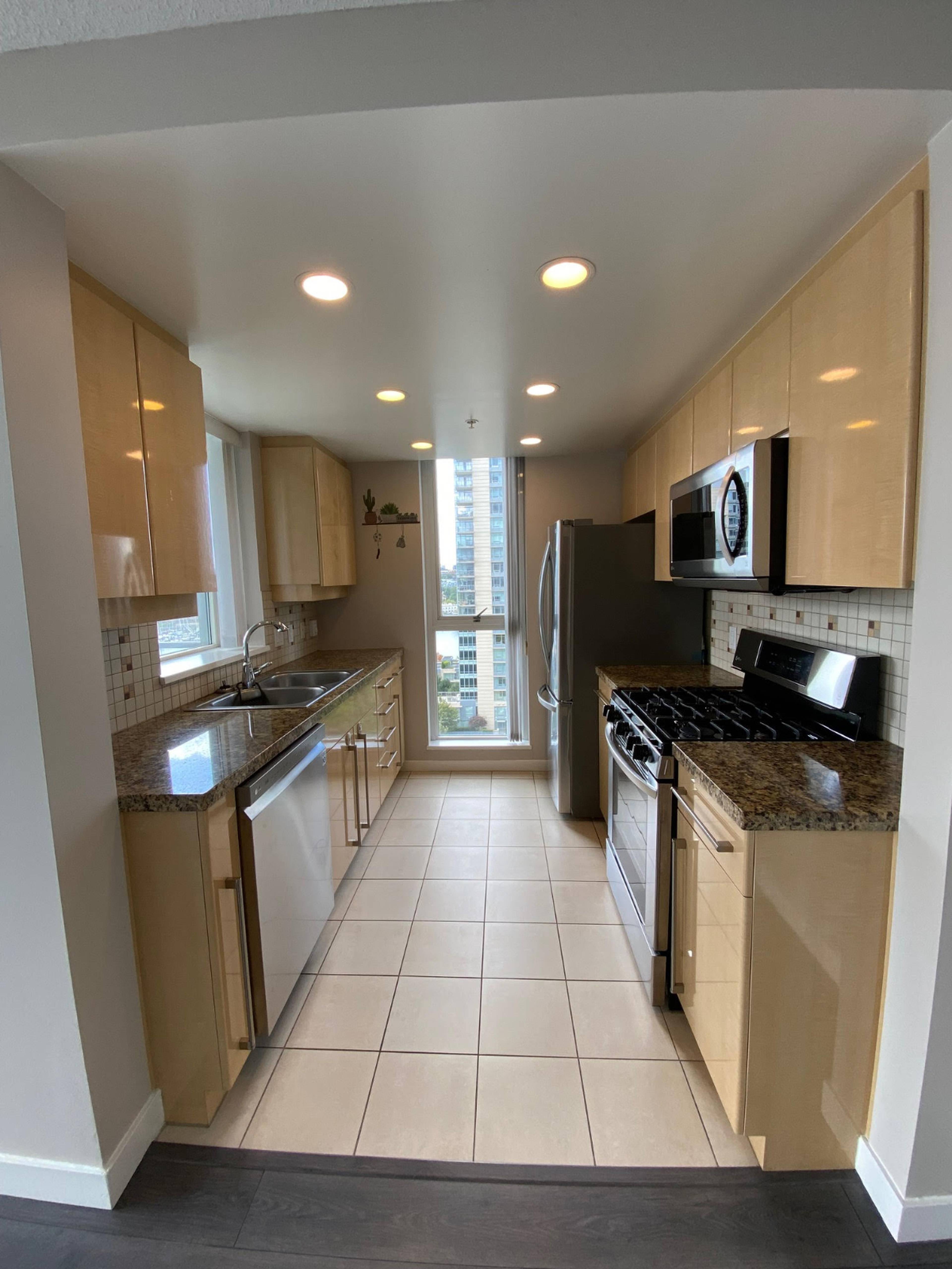 1408 Strathmore Mews, Vancouver, BC 2 Bedroom Apartment for Rent