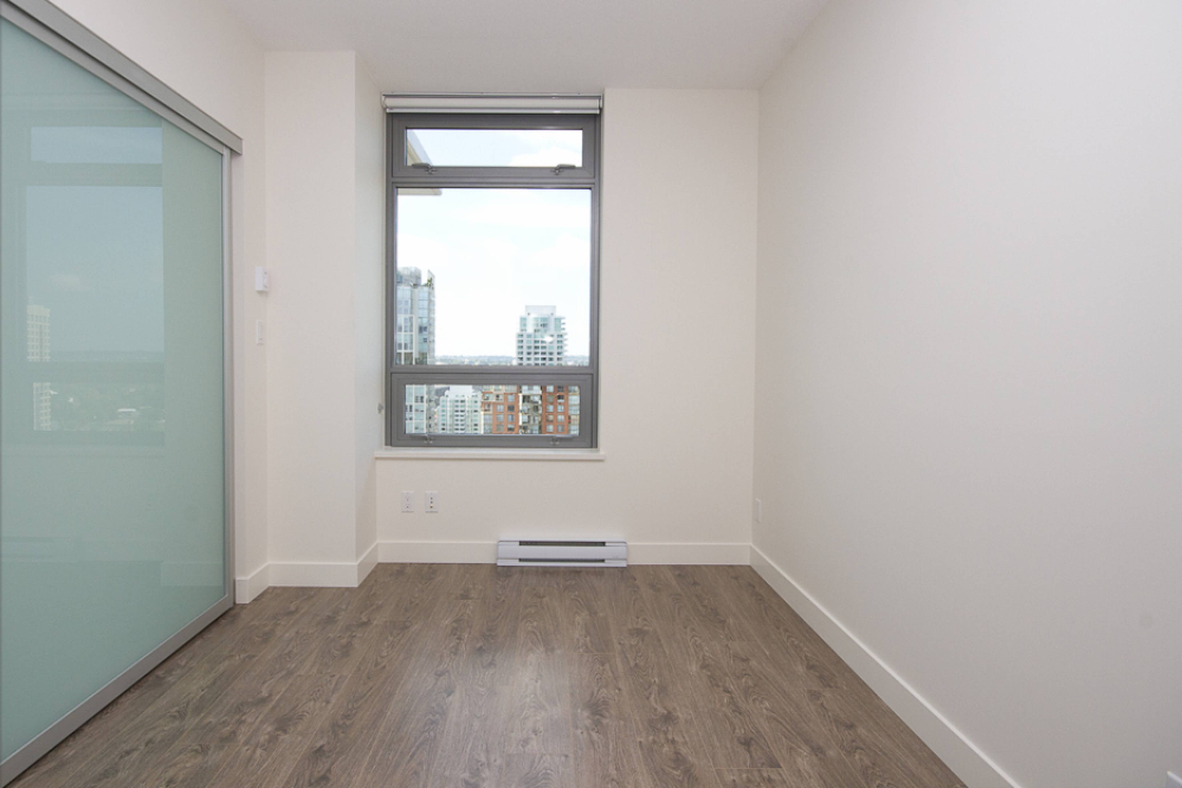 1308 Hornby St, Vancouver, BC 1 Bedroom Apartment for Rent liv.rent