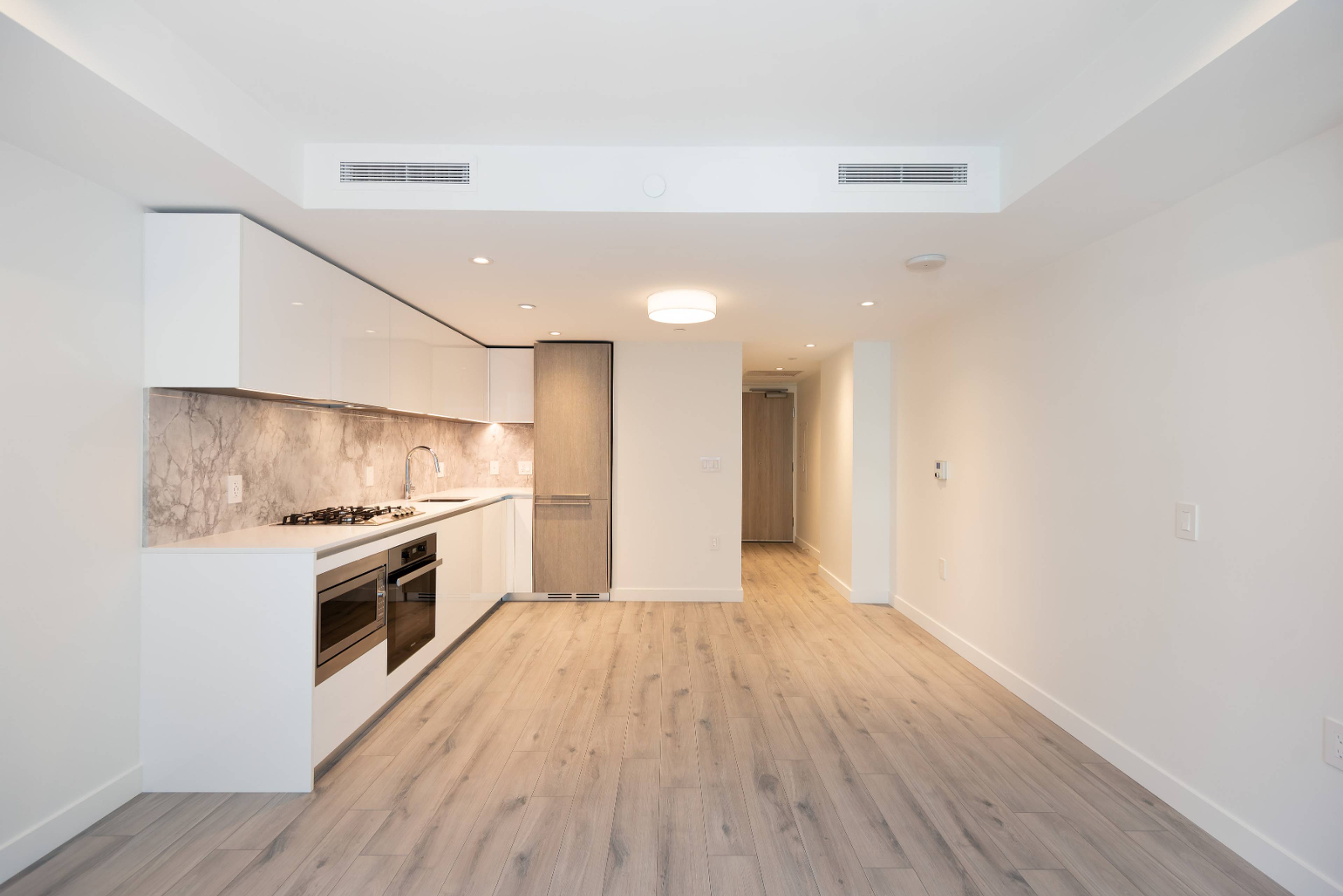 804 1107 Richards St, Vancouver, BC Studio Apartment for Rent liv