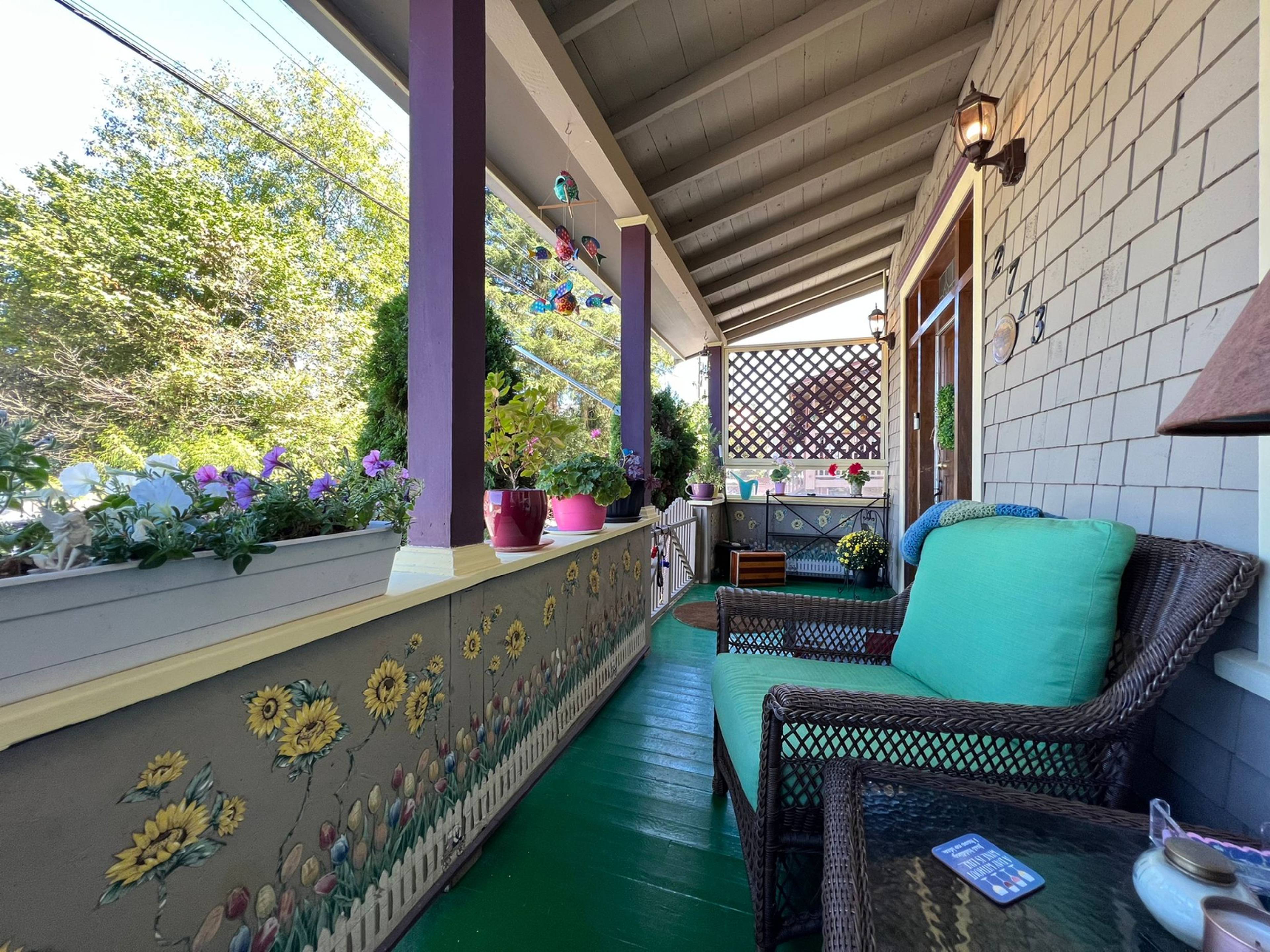 Upper 2713 Jane St, Port Moody, BC 3 Bedroom Room for Rent liv.rent