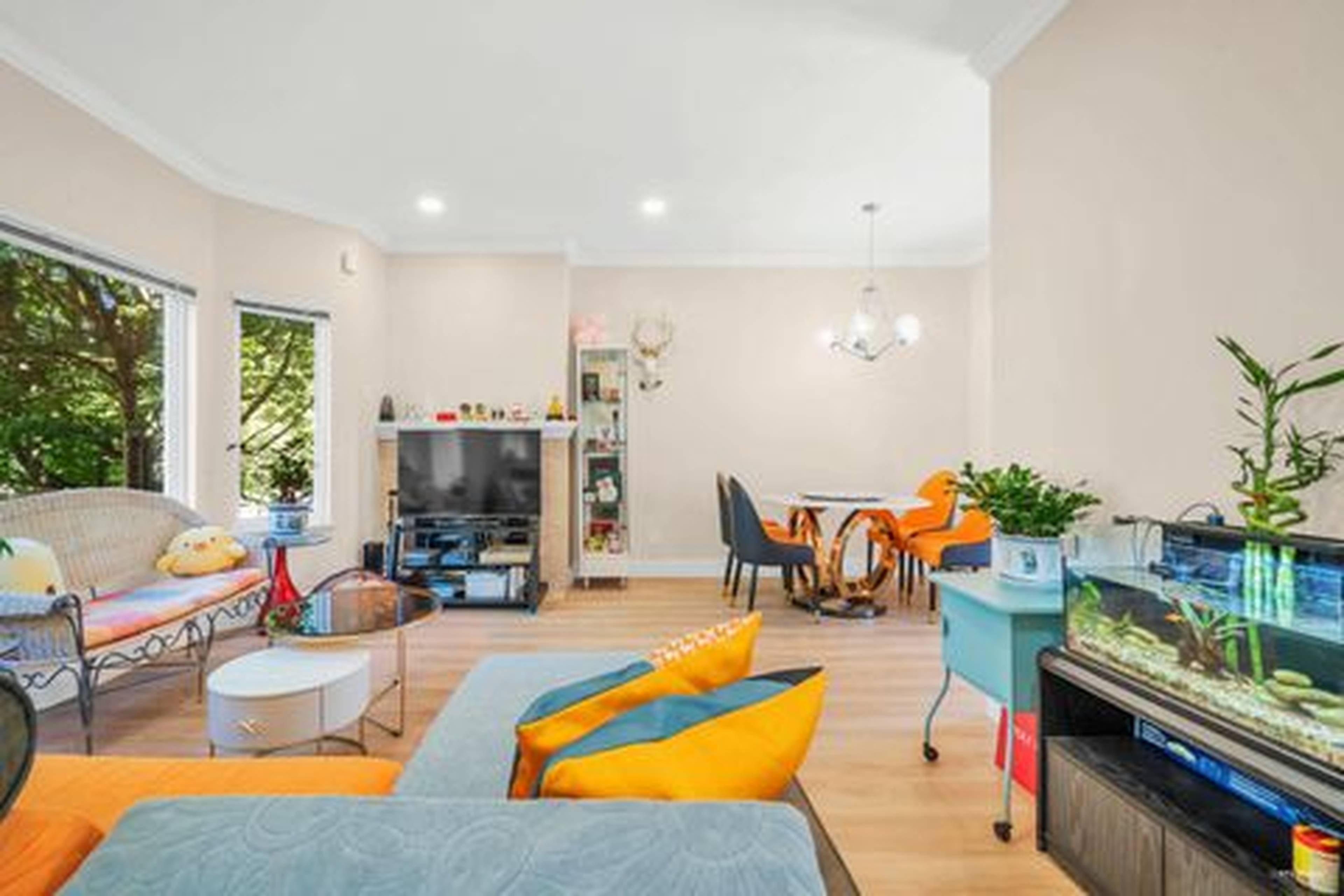 8491 Jones Rd, Richmond, BC 3 Bedroom Townhouse for Rent liv.rent