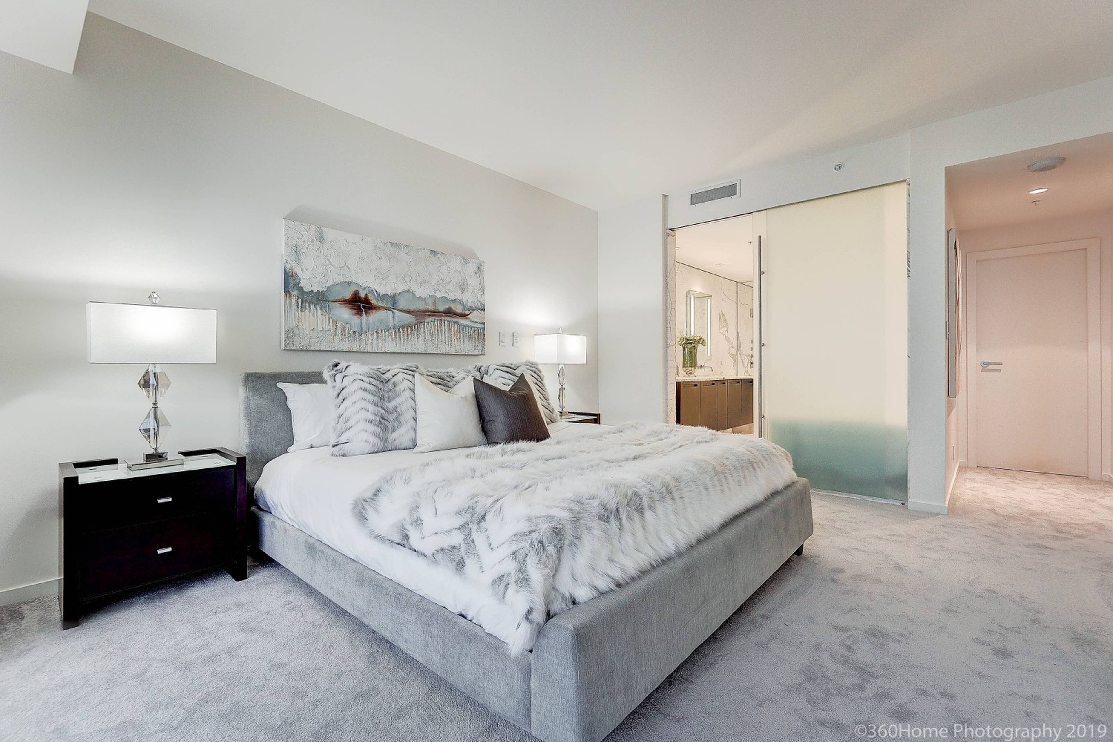 1011 Cordova St W, Vancouver, BC 2 Bedroom Apartment for Rent liv.rent