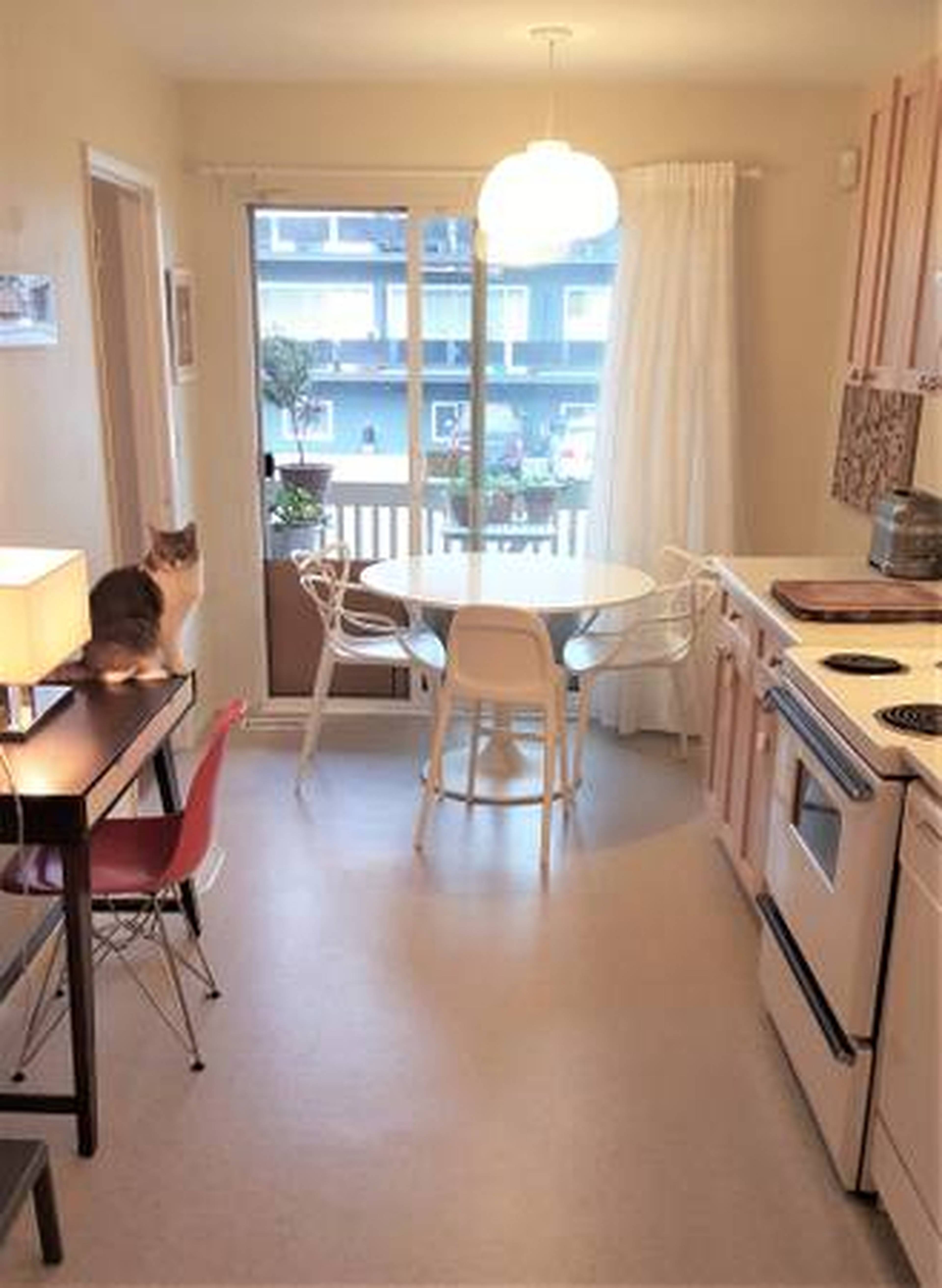 1047-w-12th-ave-vancouver-bc-2-bedroom-apartment-for-rent-liv-rent