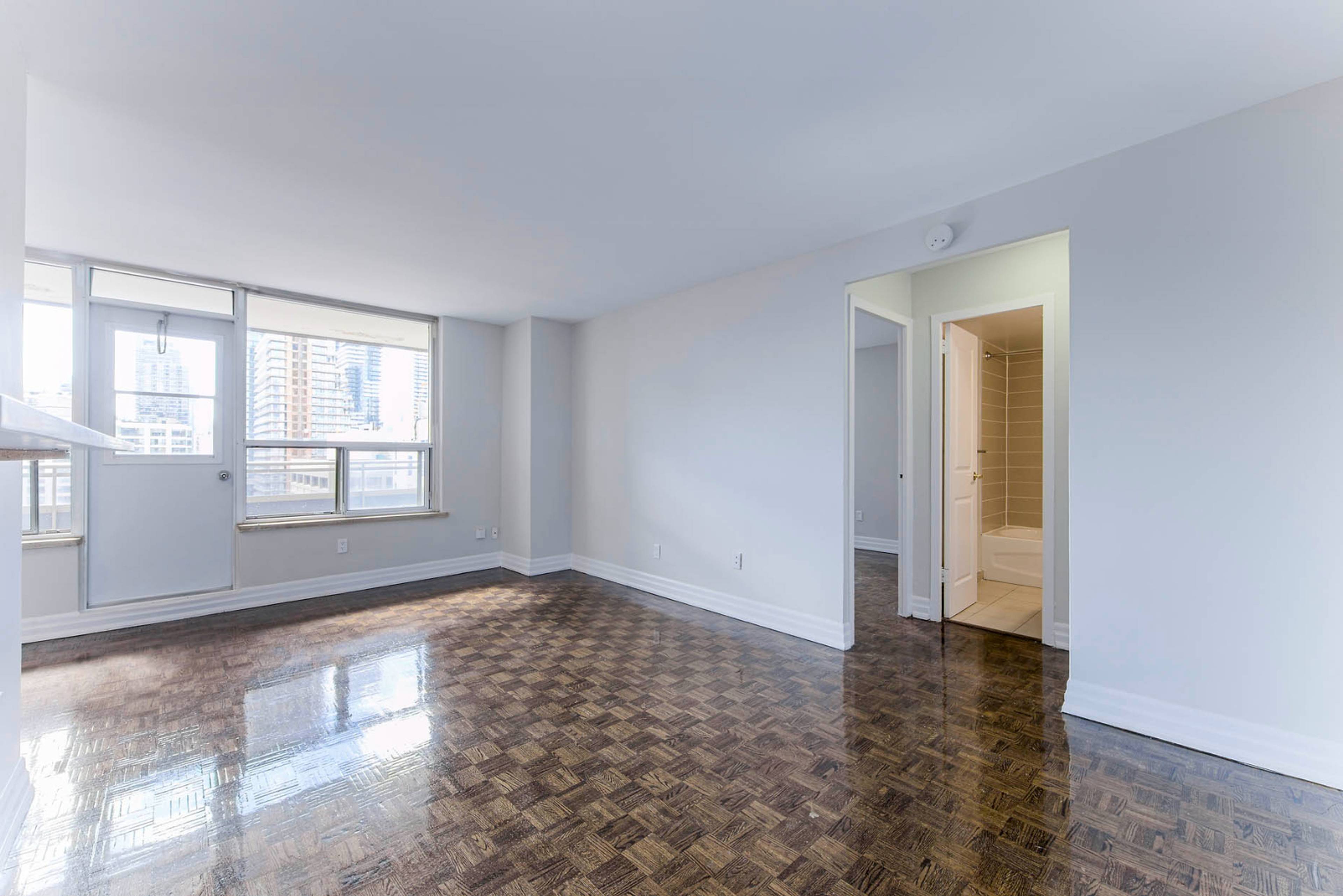 15 Dundonald St, Toronto, ON 2 Bedroom Apartment for Rent liv.rent