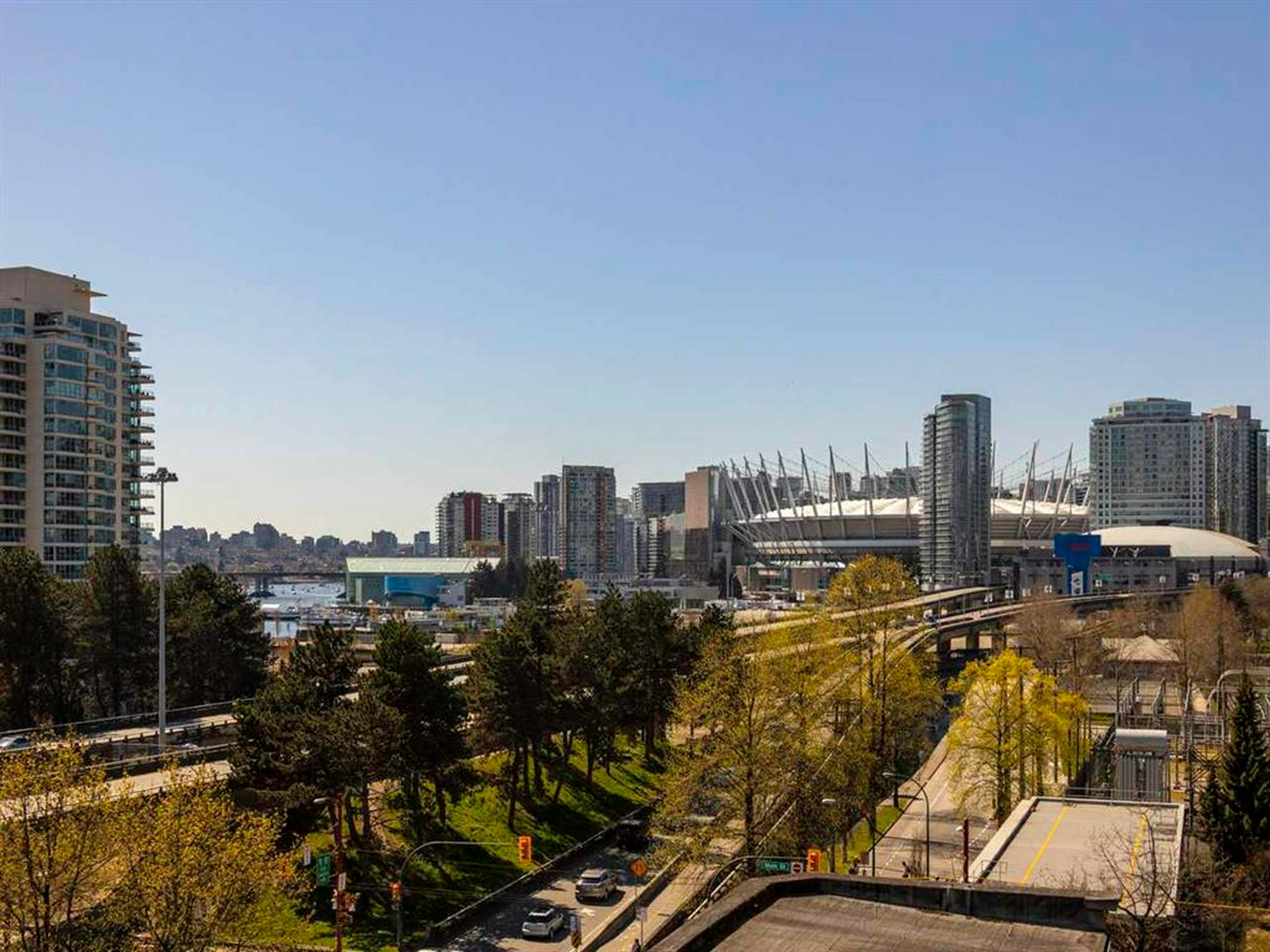 221 Union St, Vancouver, BC 1 Bedroom Apartment for Rent liv.rent