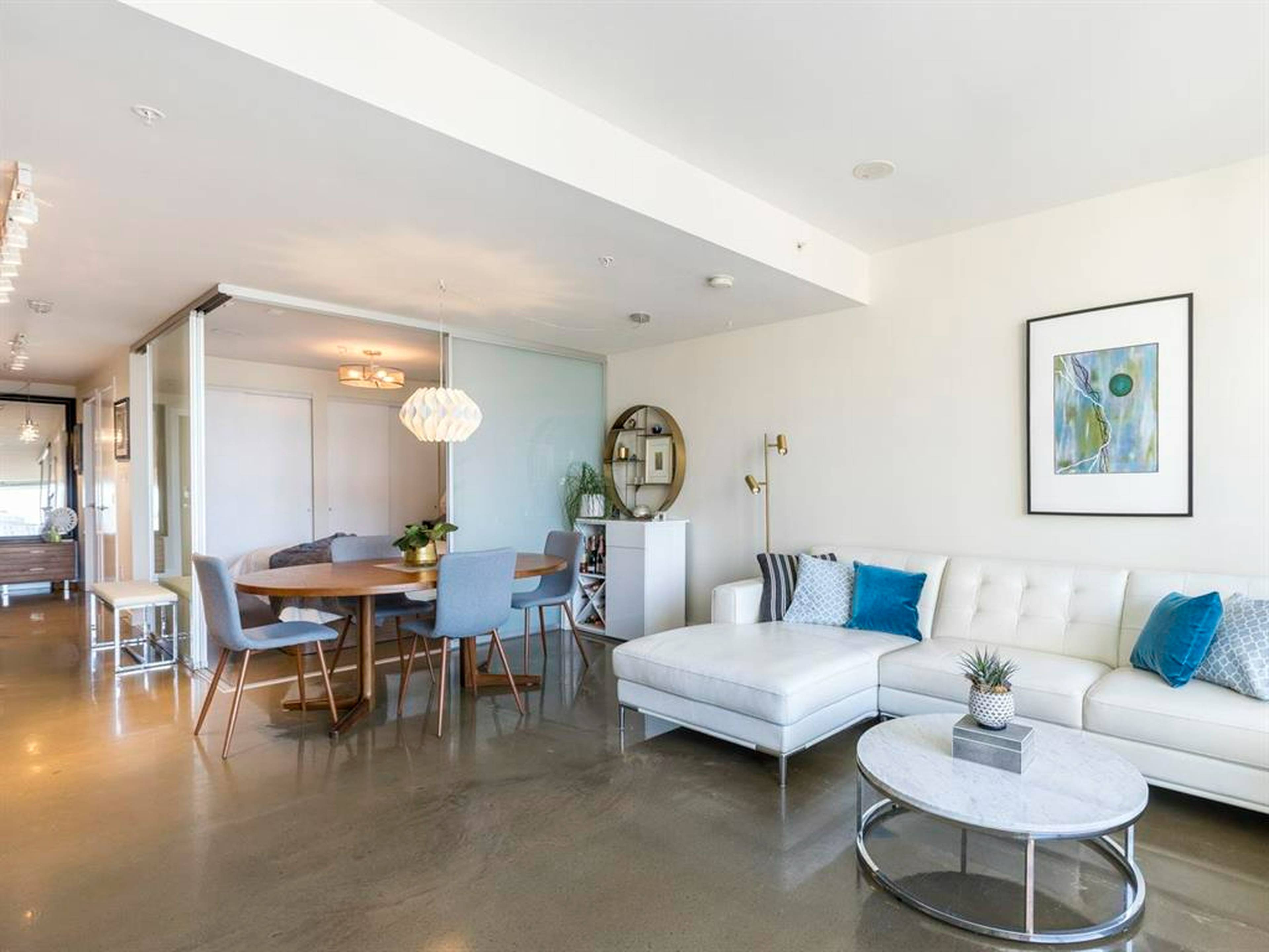 221 Union St, Vancouver, BC 1 Bedroom Apartment for Rent liv.rent