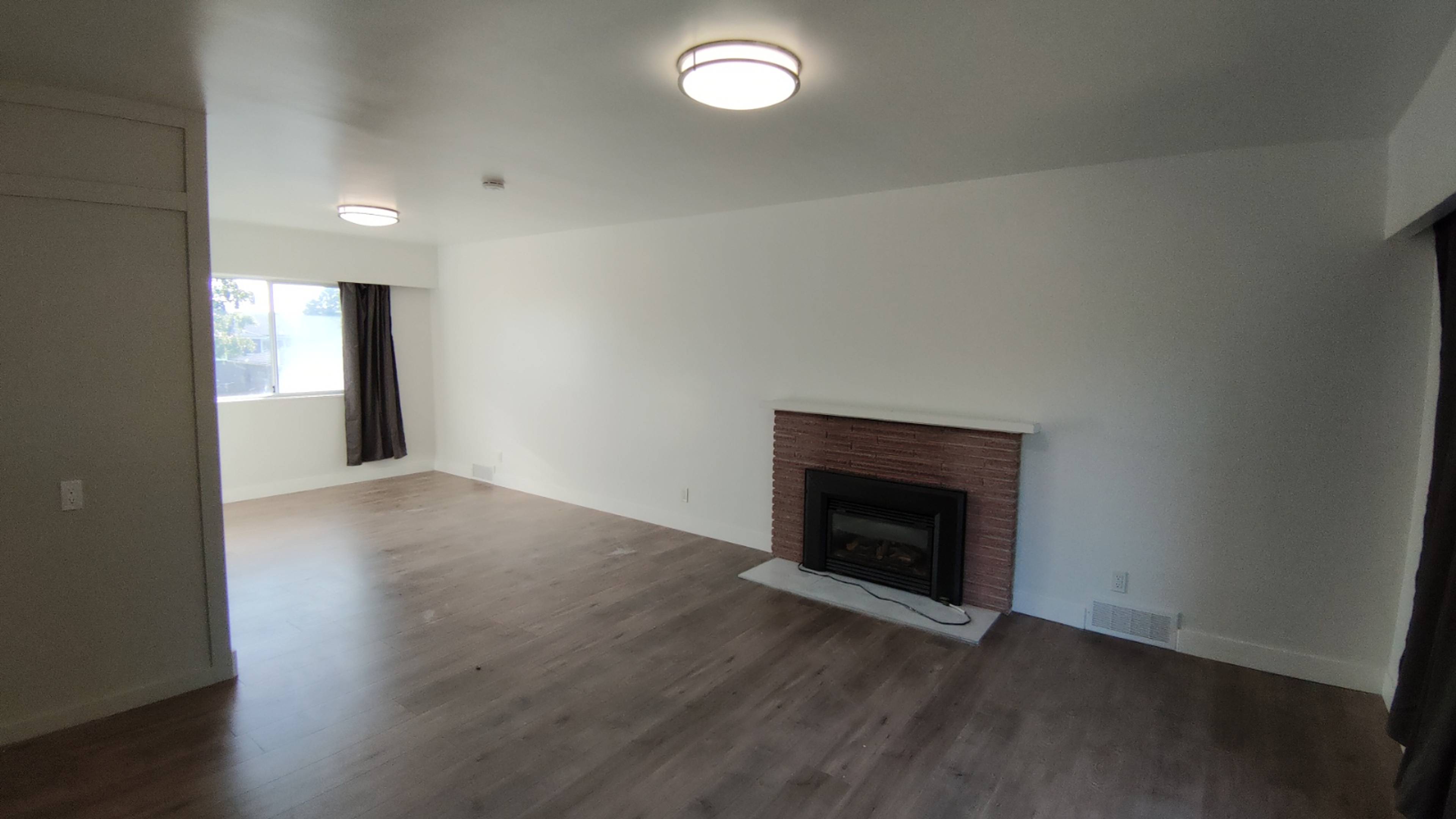 3786 Peter St, Burnaby, BC 5 Bedroom House for Rent liv.rent