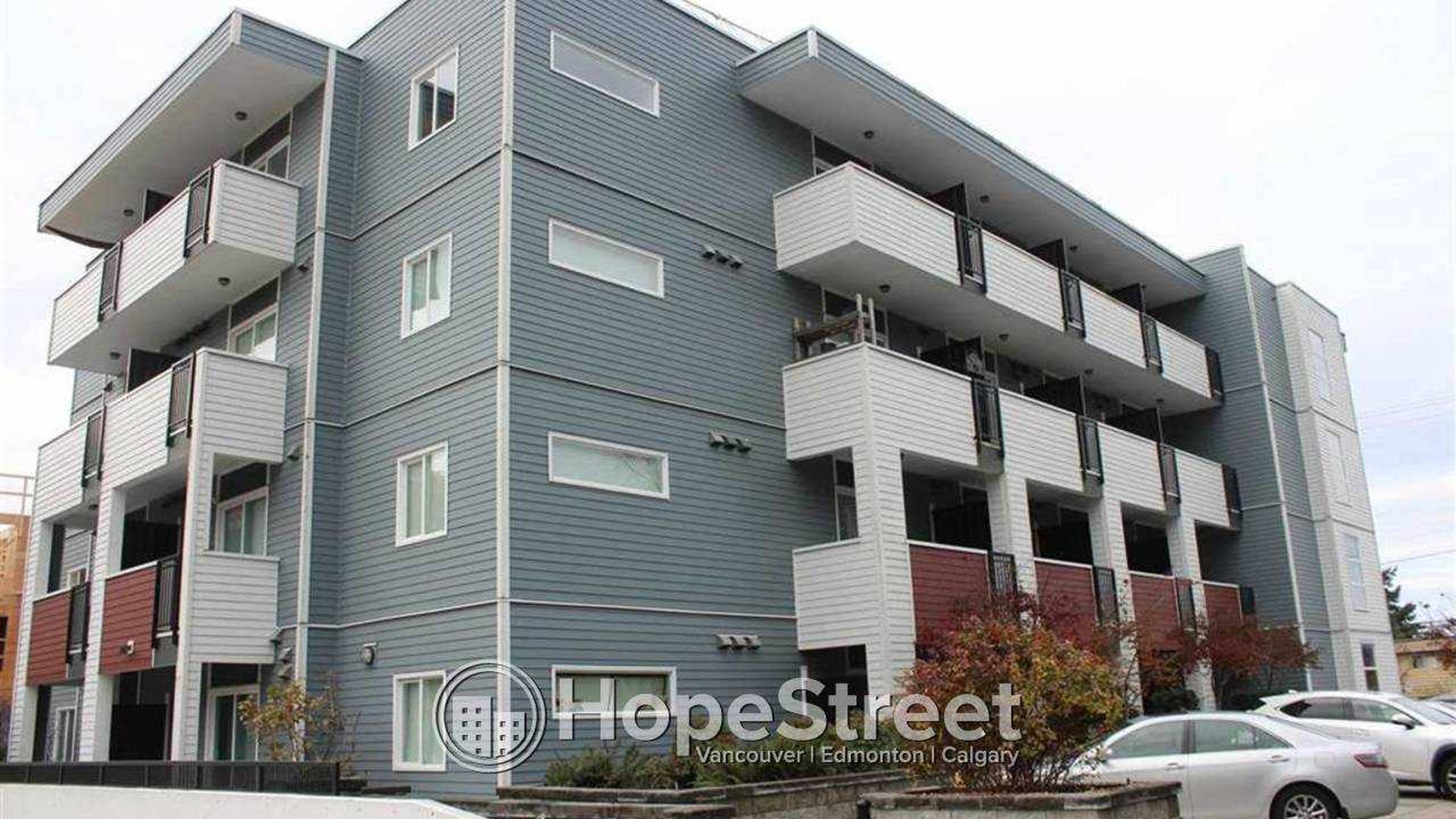 405 13678 Grosvenor Rd, Surrey, BC Studio Apartment for Rent liv.rent