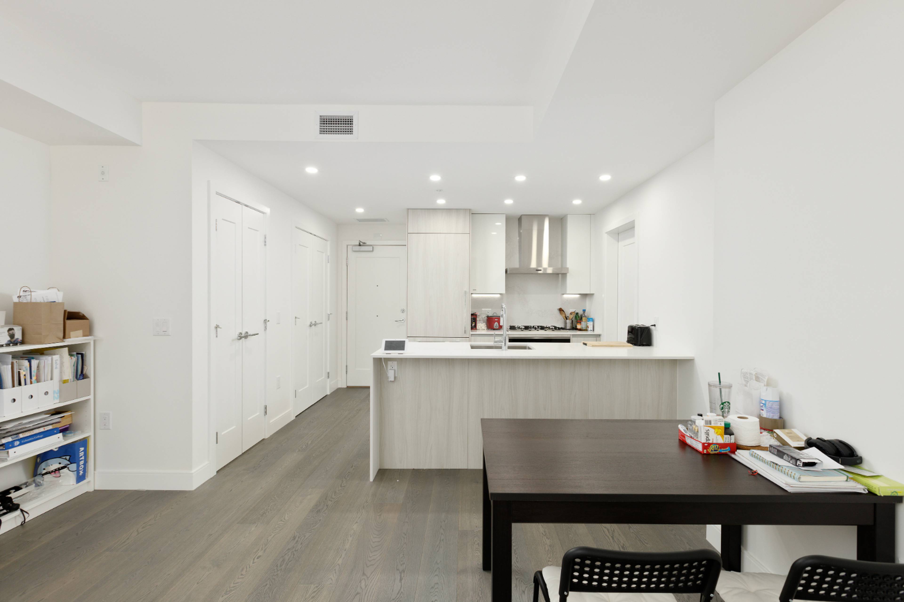 488 W 58th Ave, Vancouver, BC 2 Bedroom Apartment for Rent liv.rent