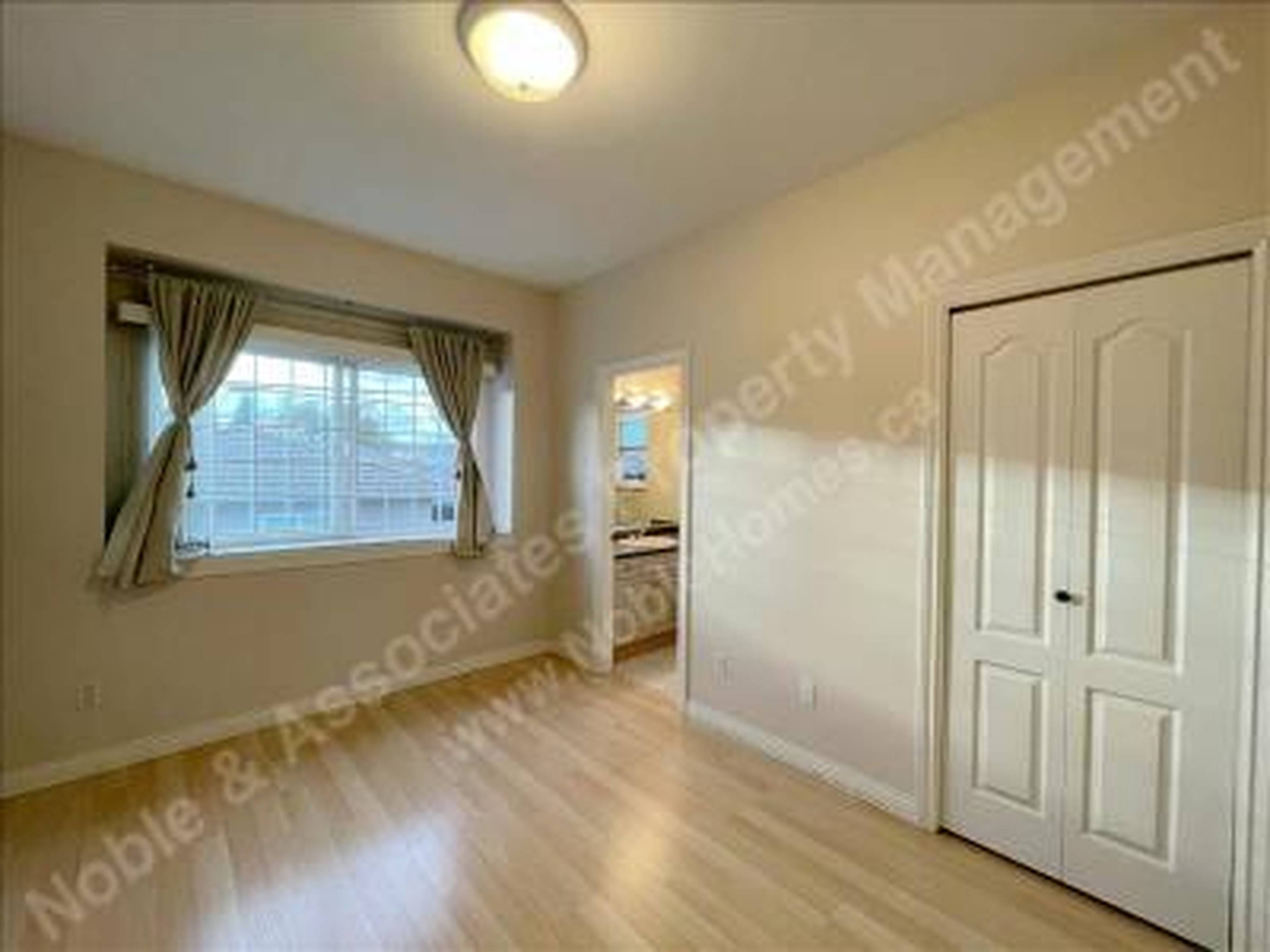 Skeena St, Vancouver, BC 3 Bedroom Room for Rent liv.rent