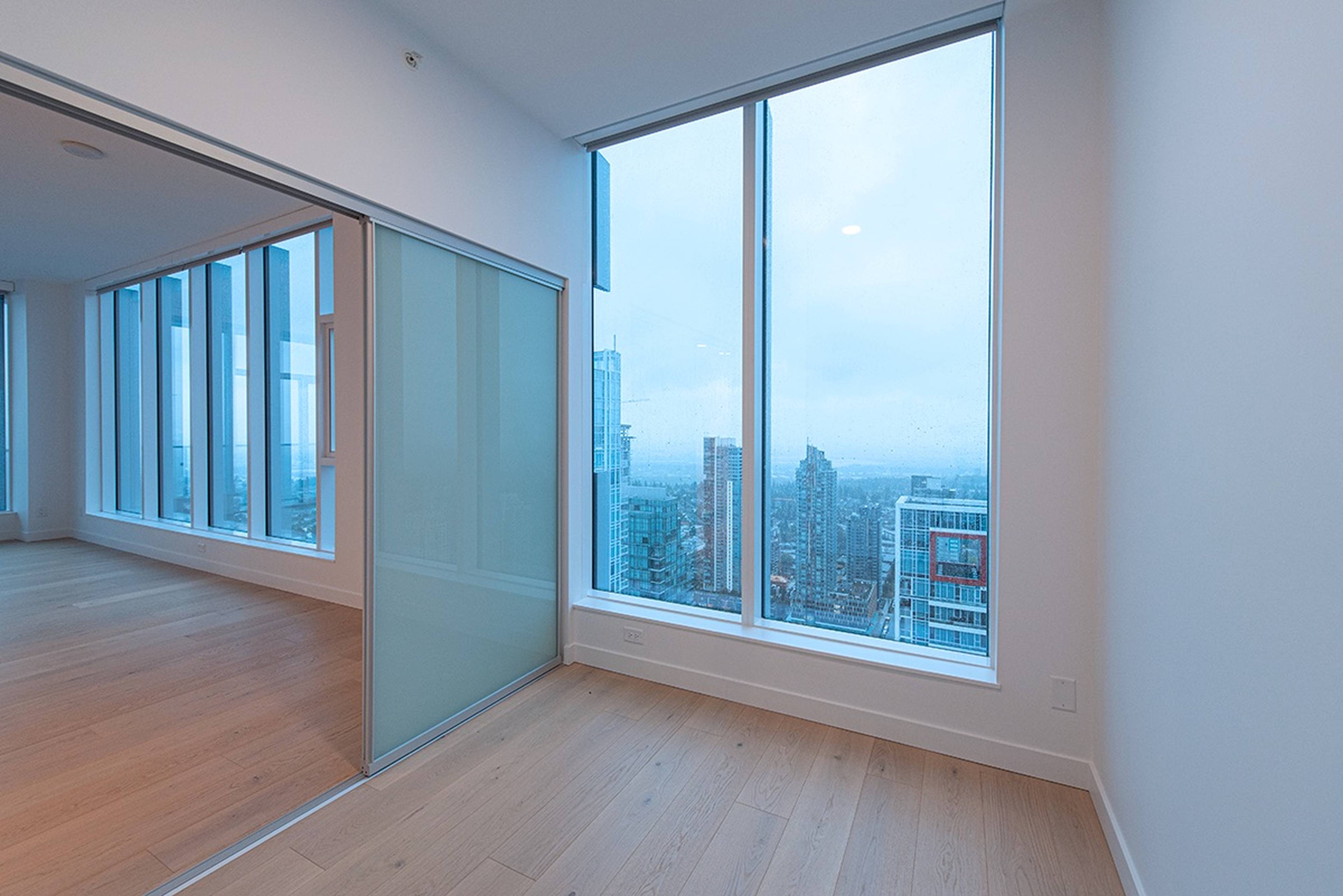 6000 McKay Ave, Burnaby, BC 3 Bedroom Apartment for Rent liv.rent