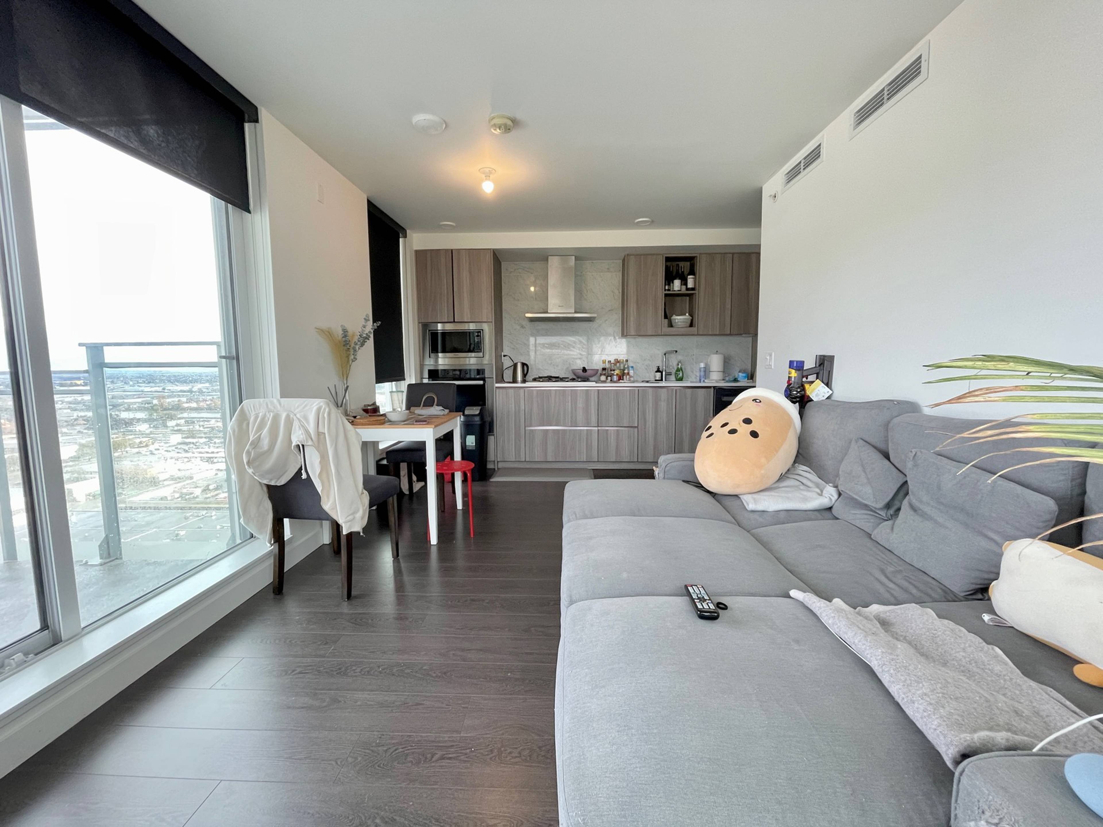 2 ch.  · 2 s. de bains for rent $3,500 / mois
