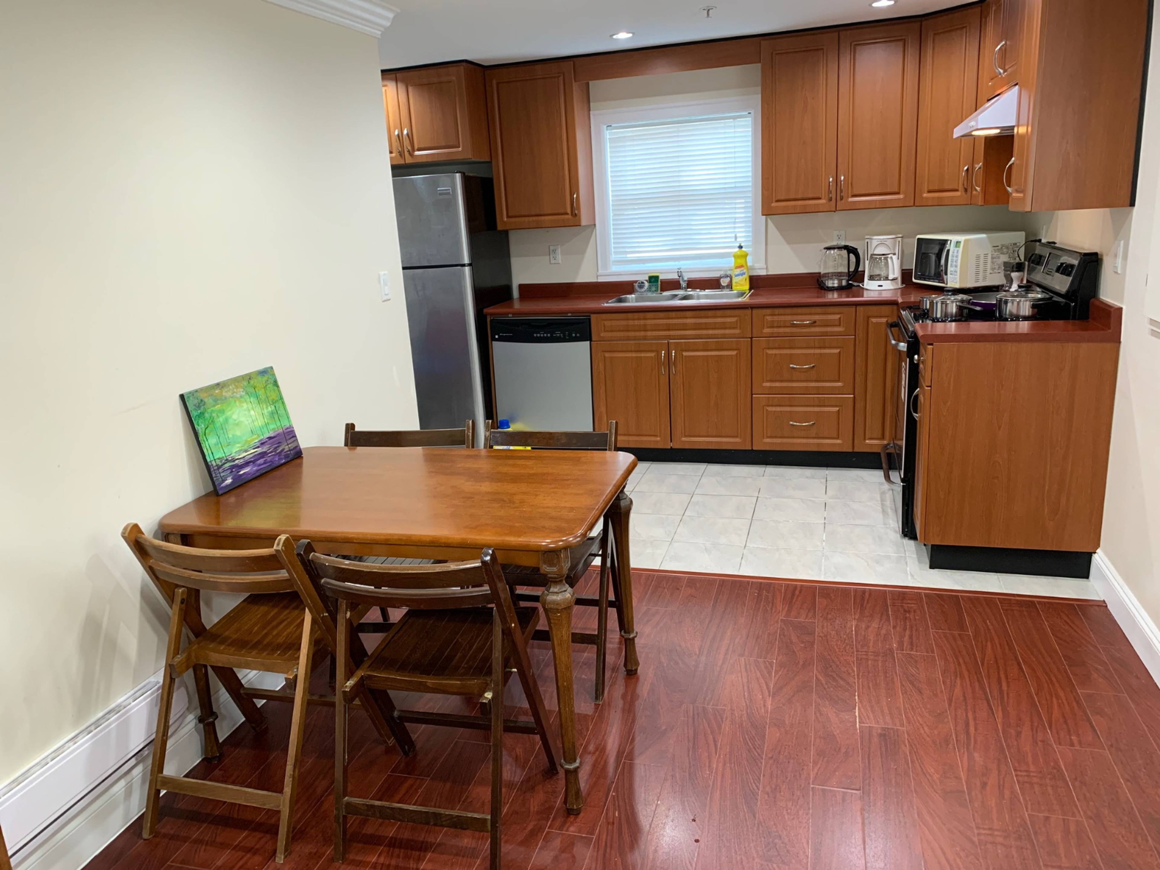 Inverness St, Vancouver, BC 1 Bedroom House for Rent liv.rent