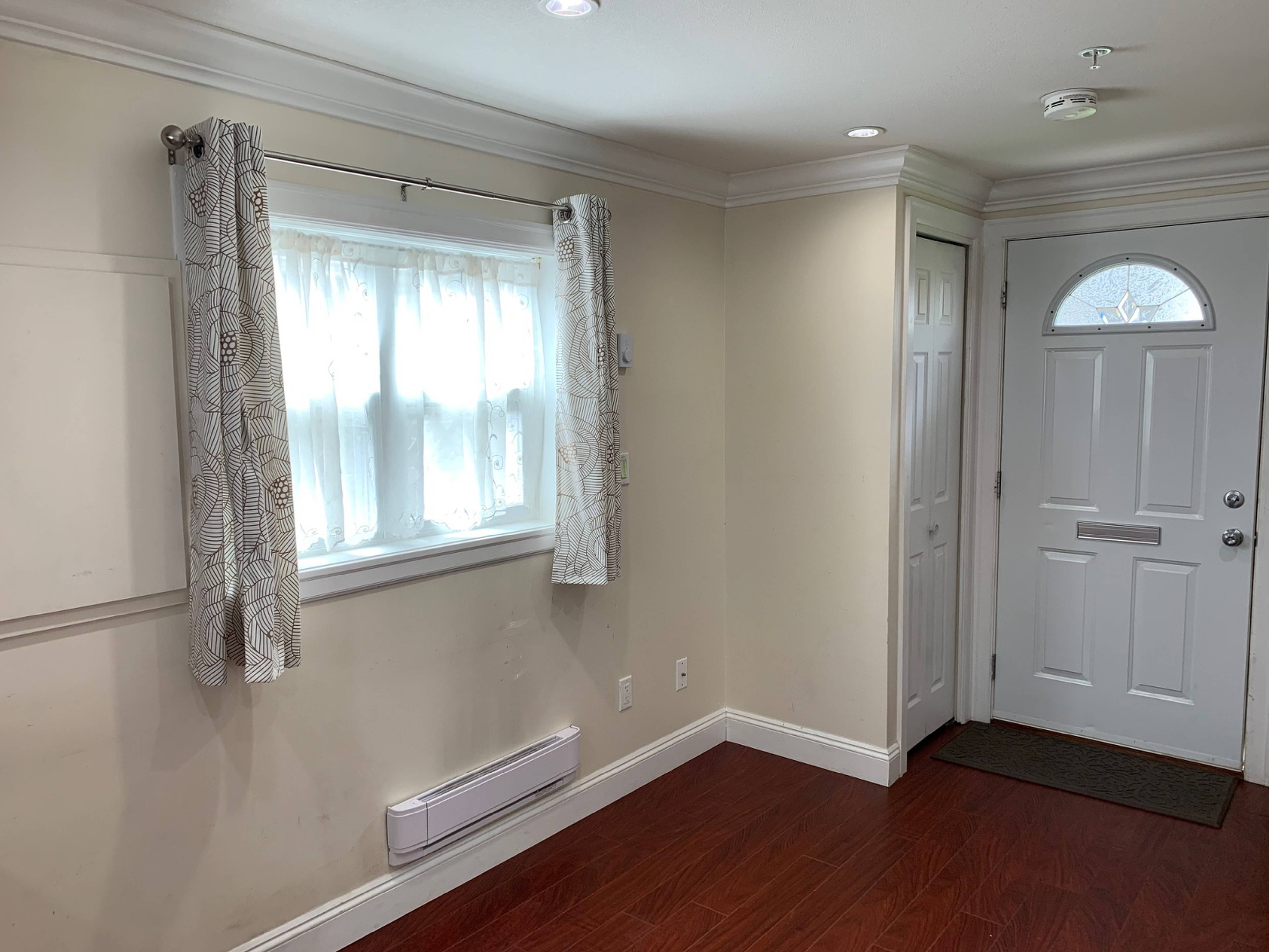 Inverness St, Vancouver, BC 1 Bedroom House for Rent liv.rent