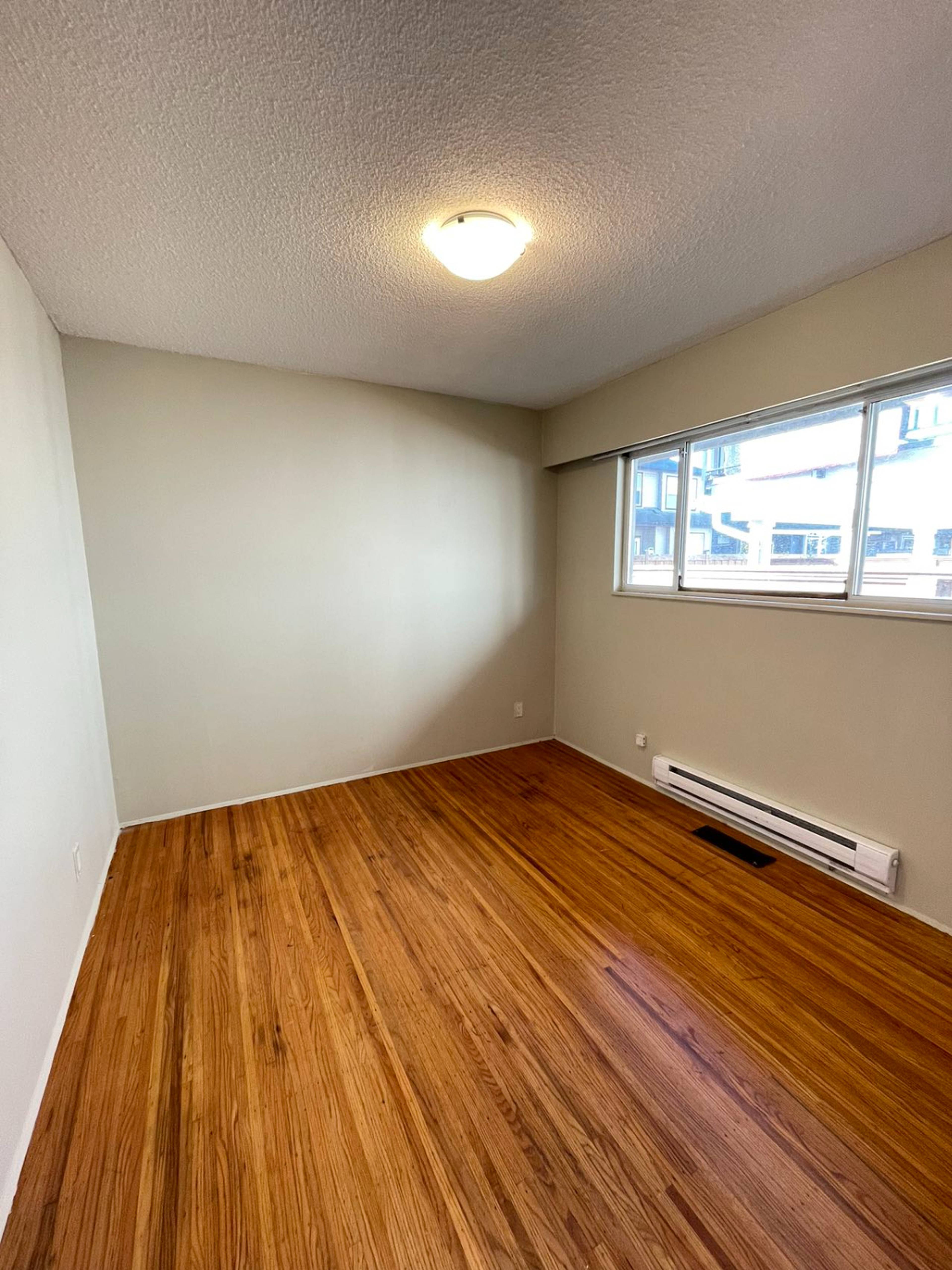 Kitchener Ave, Port Coquitlam, BC 2 Bedroom House for Rent liv.rent