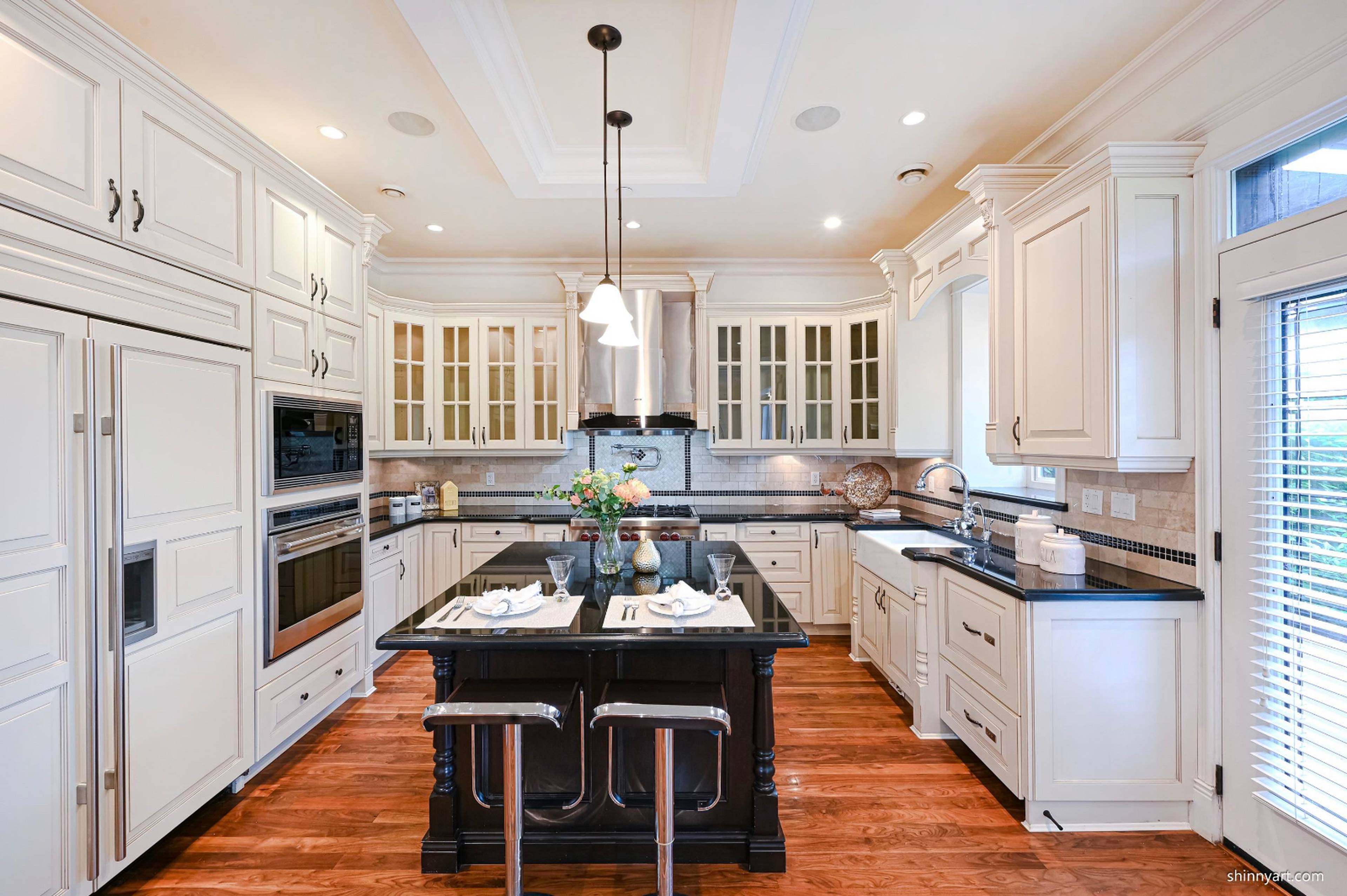 W 11th Ave, Vancouver, BC 5 Bedroom House for Rent liv.rent