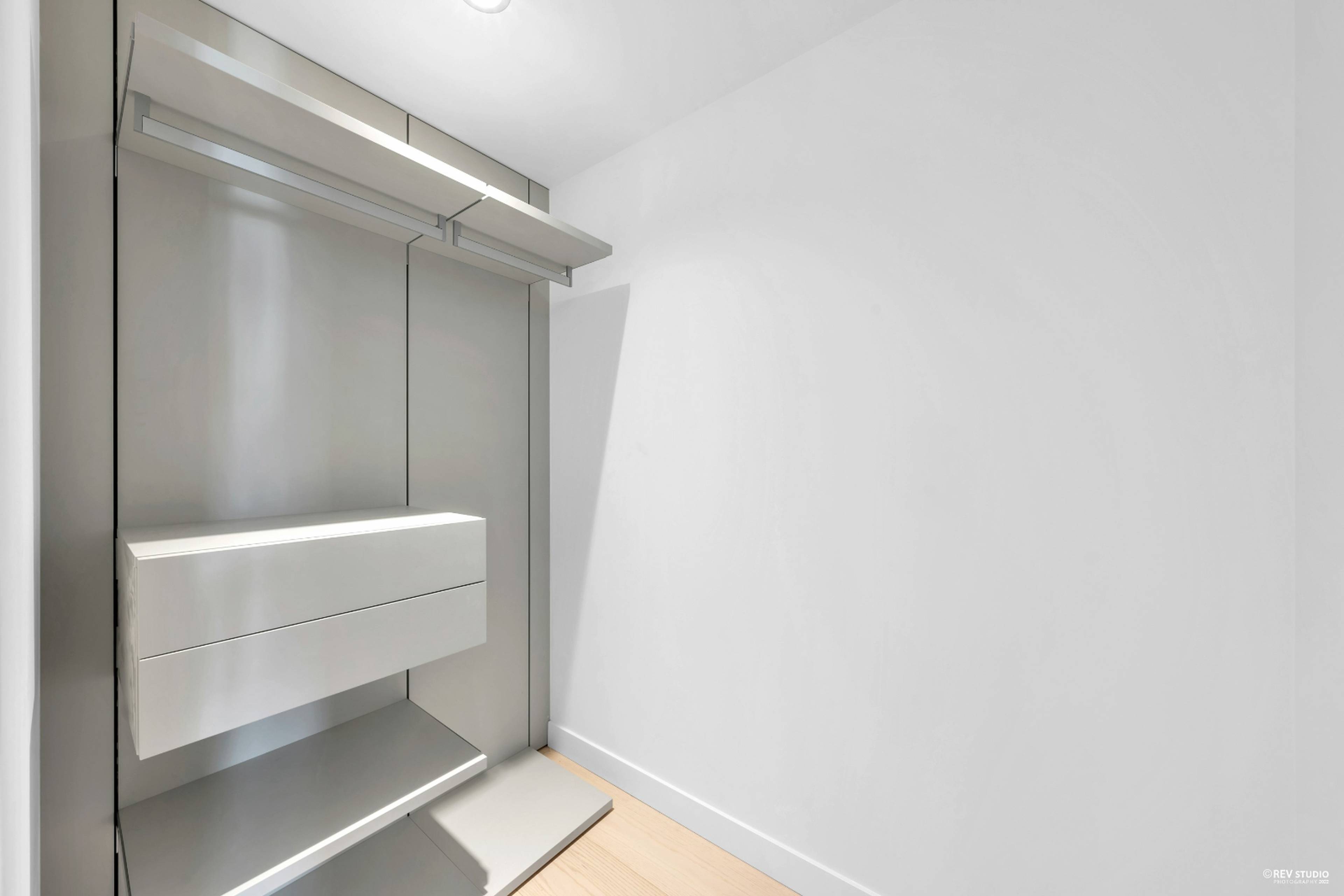 1289 Hornby St, Vancouver, BC 1 Bedroom Apartment for Rent liv.rent