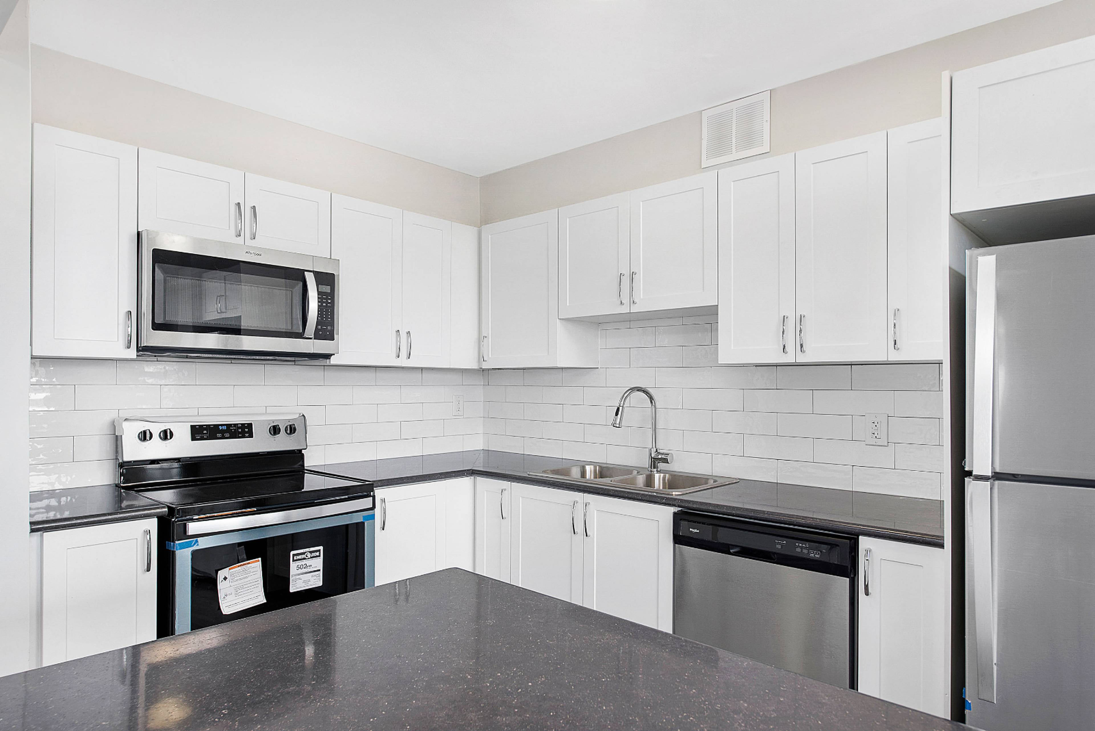 1104 1340 Danforth Rd, Toronto, ON 2 Bedroom Apartment for Rent