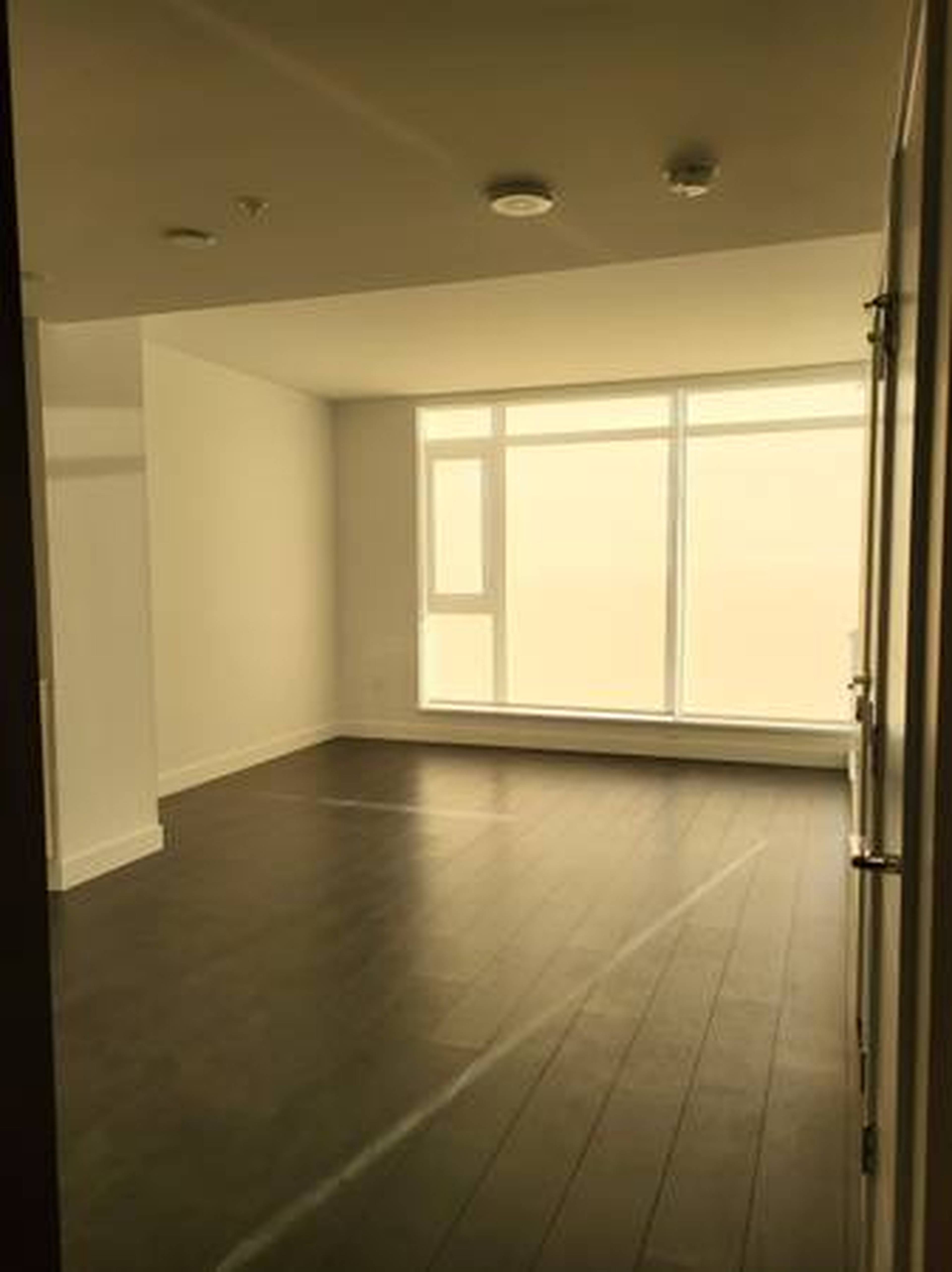 1 Bedroom 6398 Silver Ave, Burnaby, BC 1 Bedroom Apartment for Rent