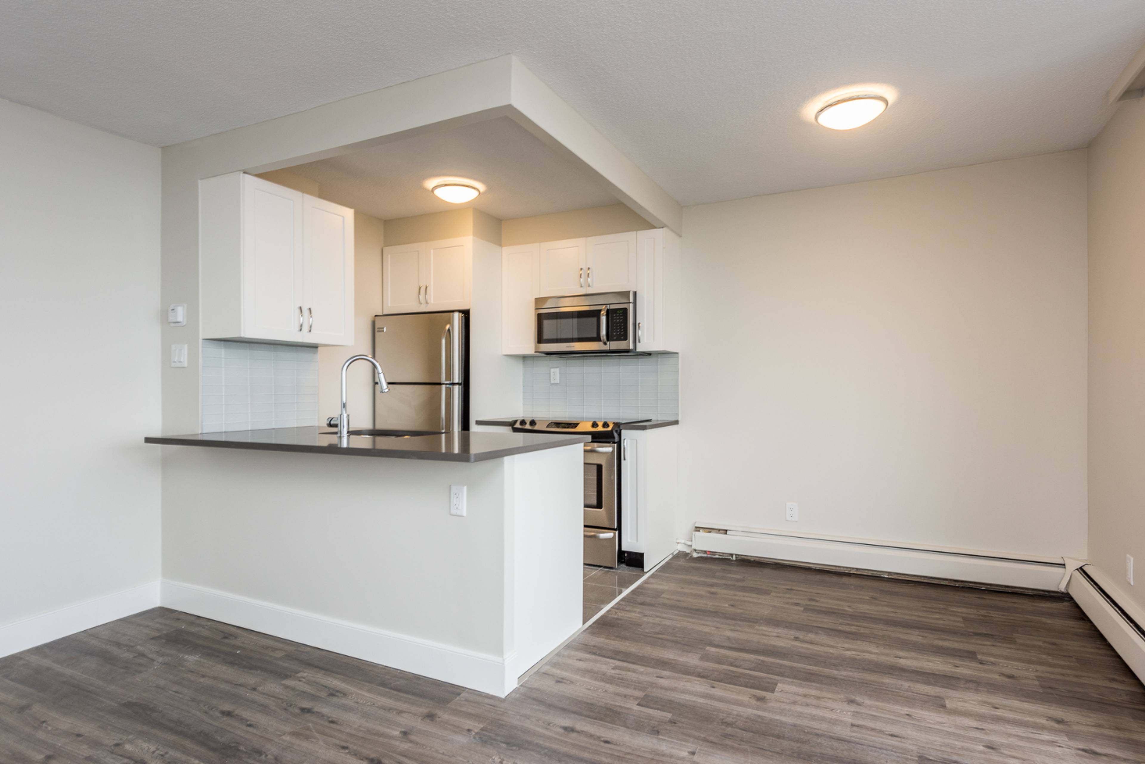 151 Keith Rd E, North Vancouver, BC 2 Bedroom Apartment for Rent