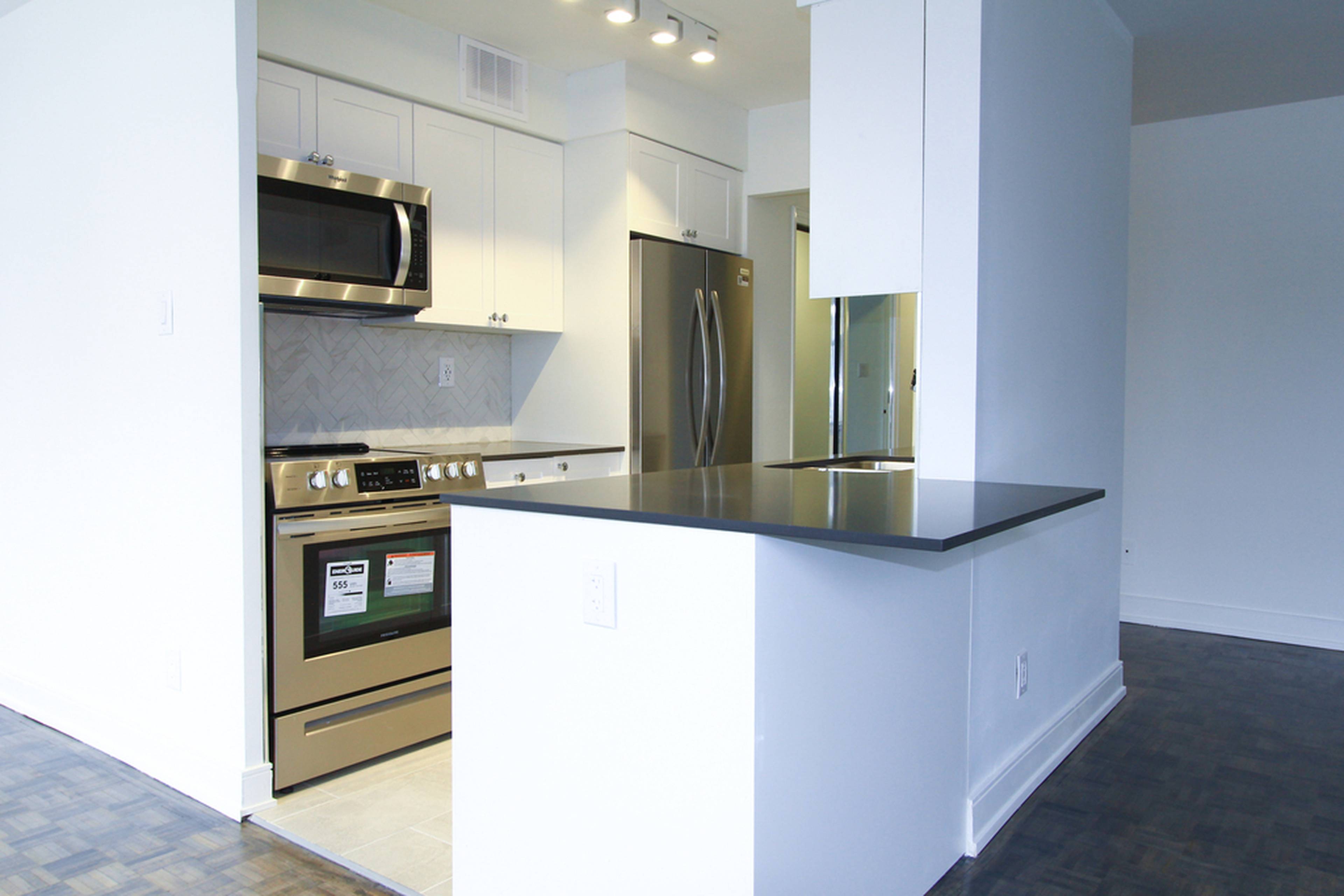 100 Gloucester St, Toronto, ON 1 Bedroom Apartment for Rent liv.rent