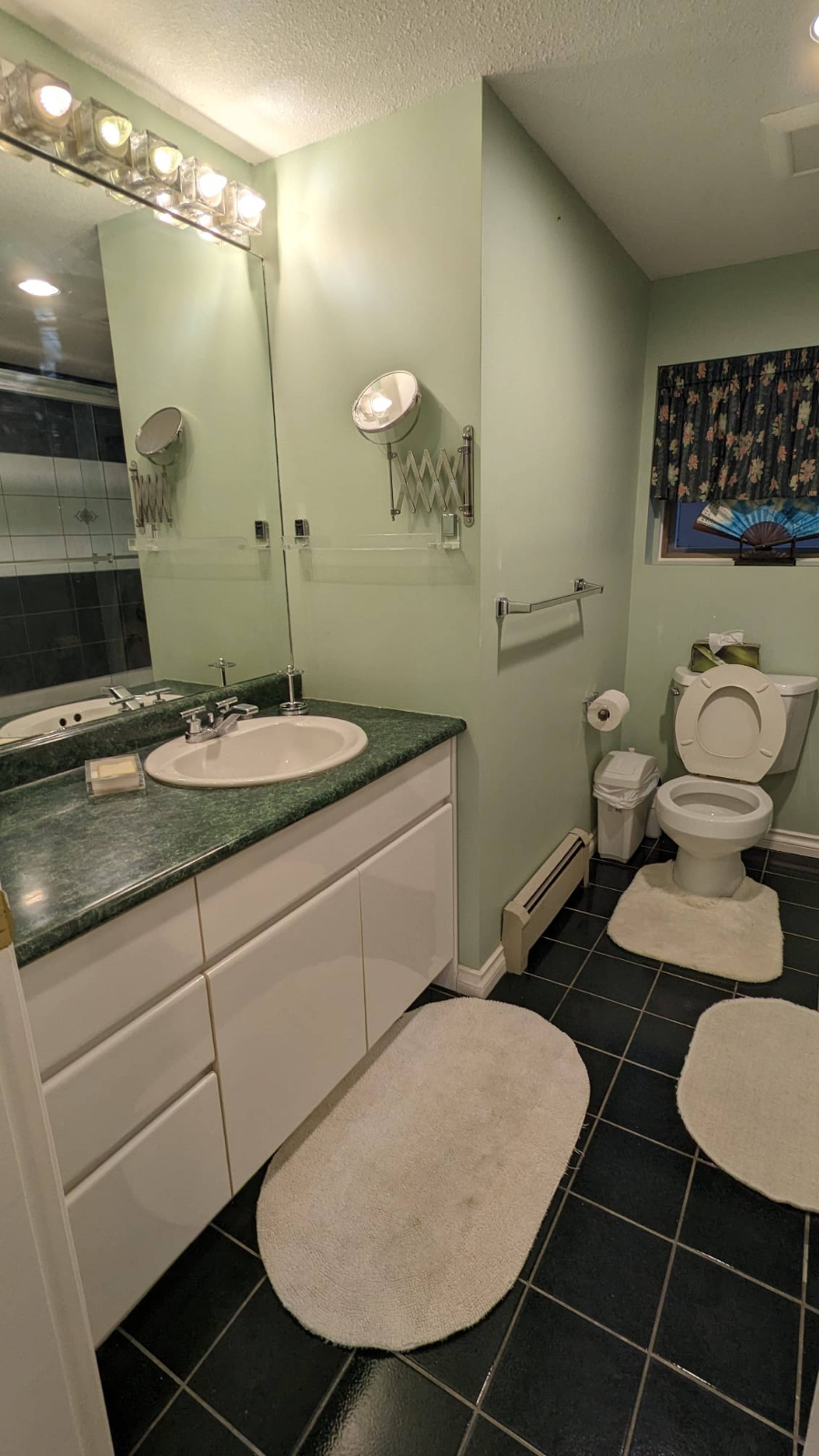 W 15th Ave, Vancouver, BC 2 Bedroom Room for Rent liv.rent