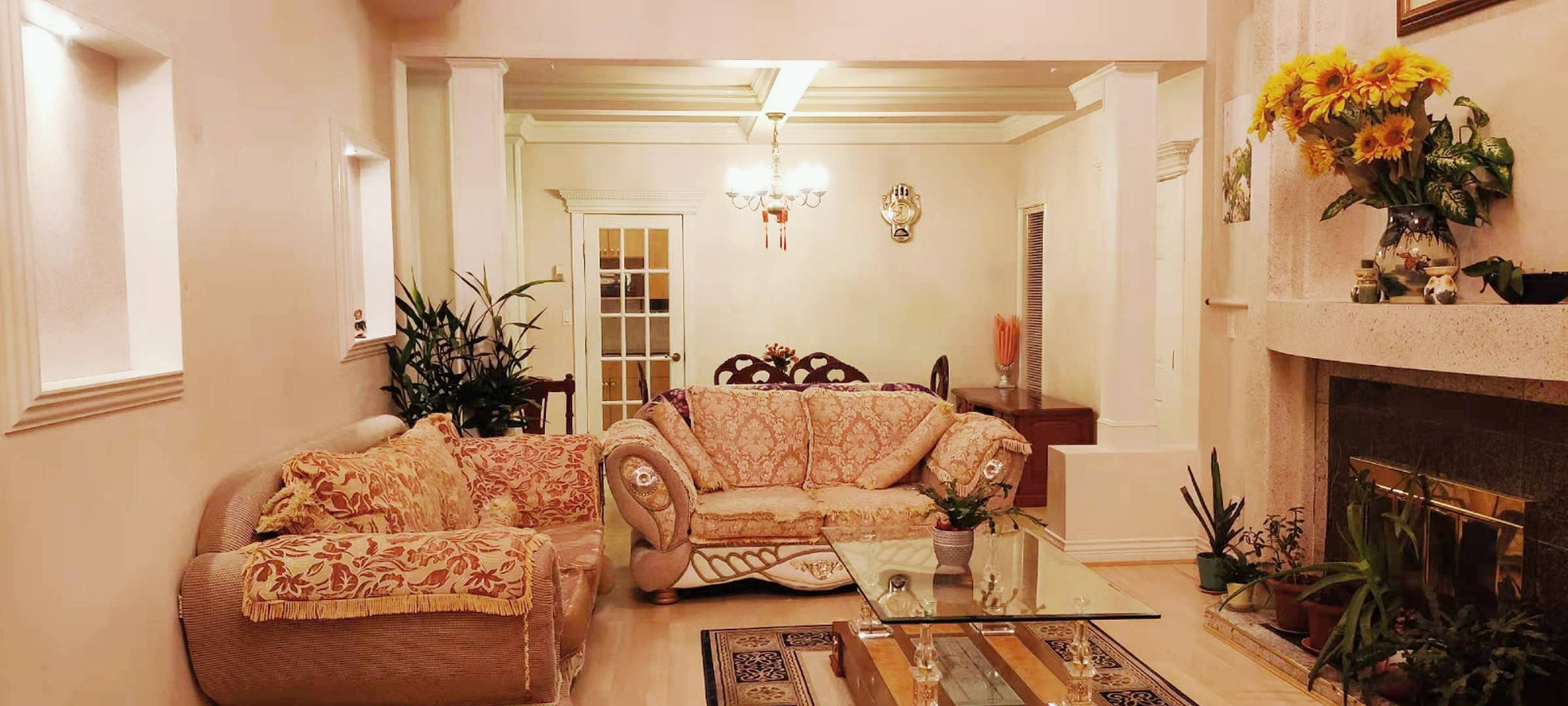 Garrison Ct, Richmond, BC 6 Bedroom House for Rent liv.rent