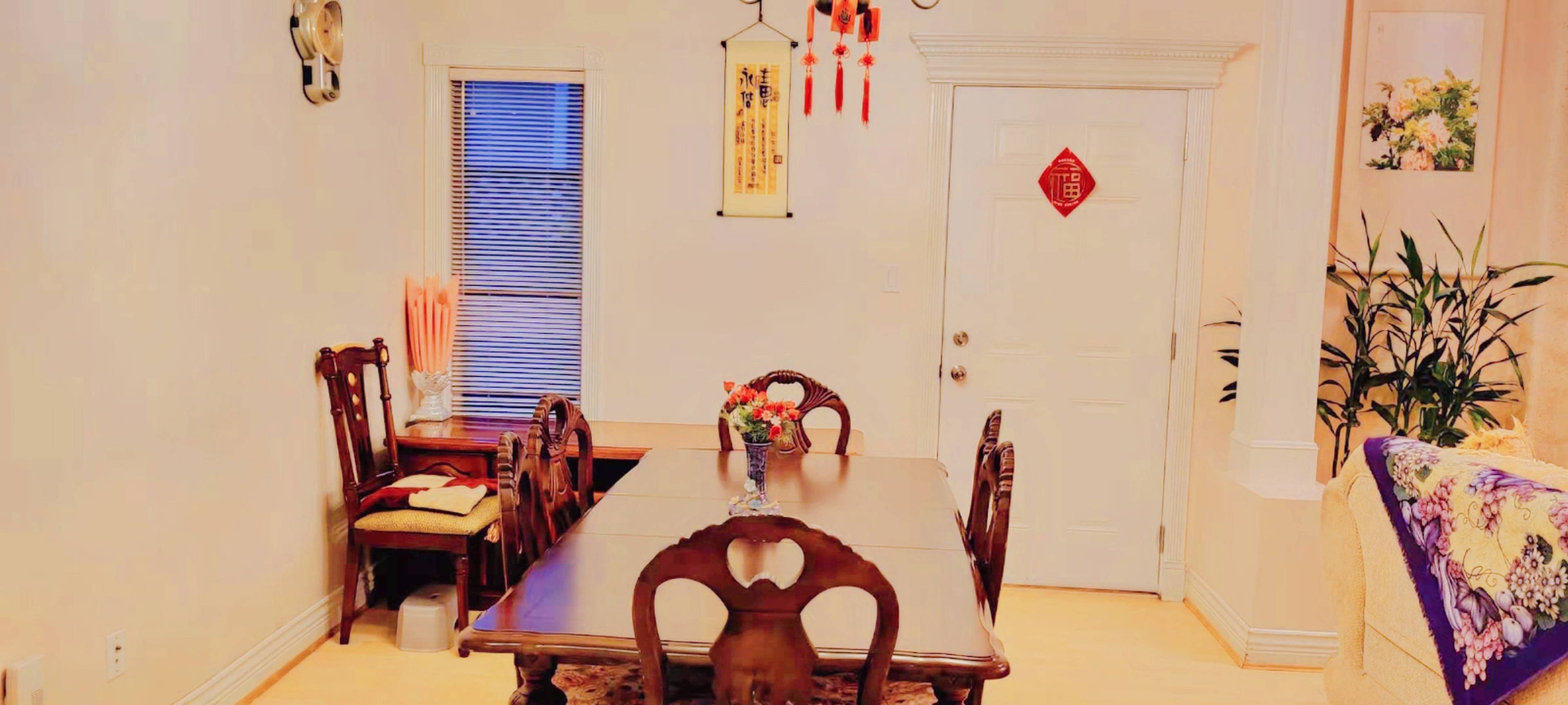 Garrison Ct, Richmond, BC 6 Bedroom House for Rent liv.rent