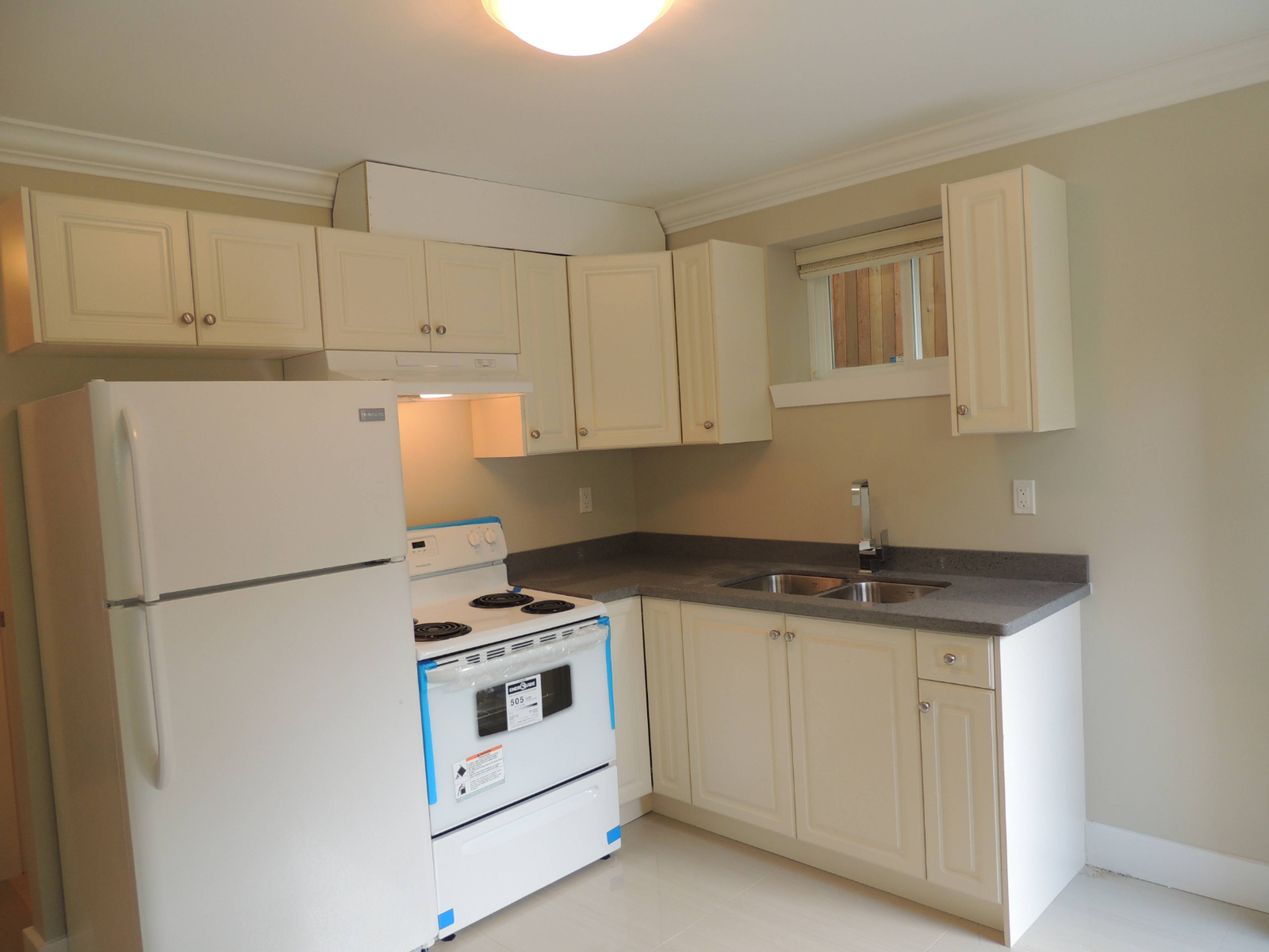 1 4833 Dumfries St, Vancouver, BC 1 Bedroom Apartment for Rent