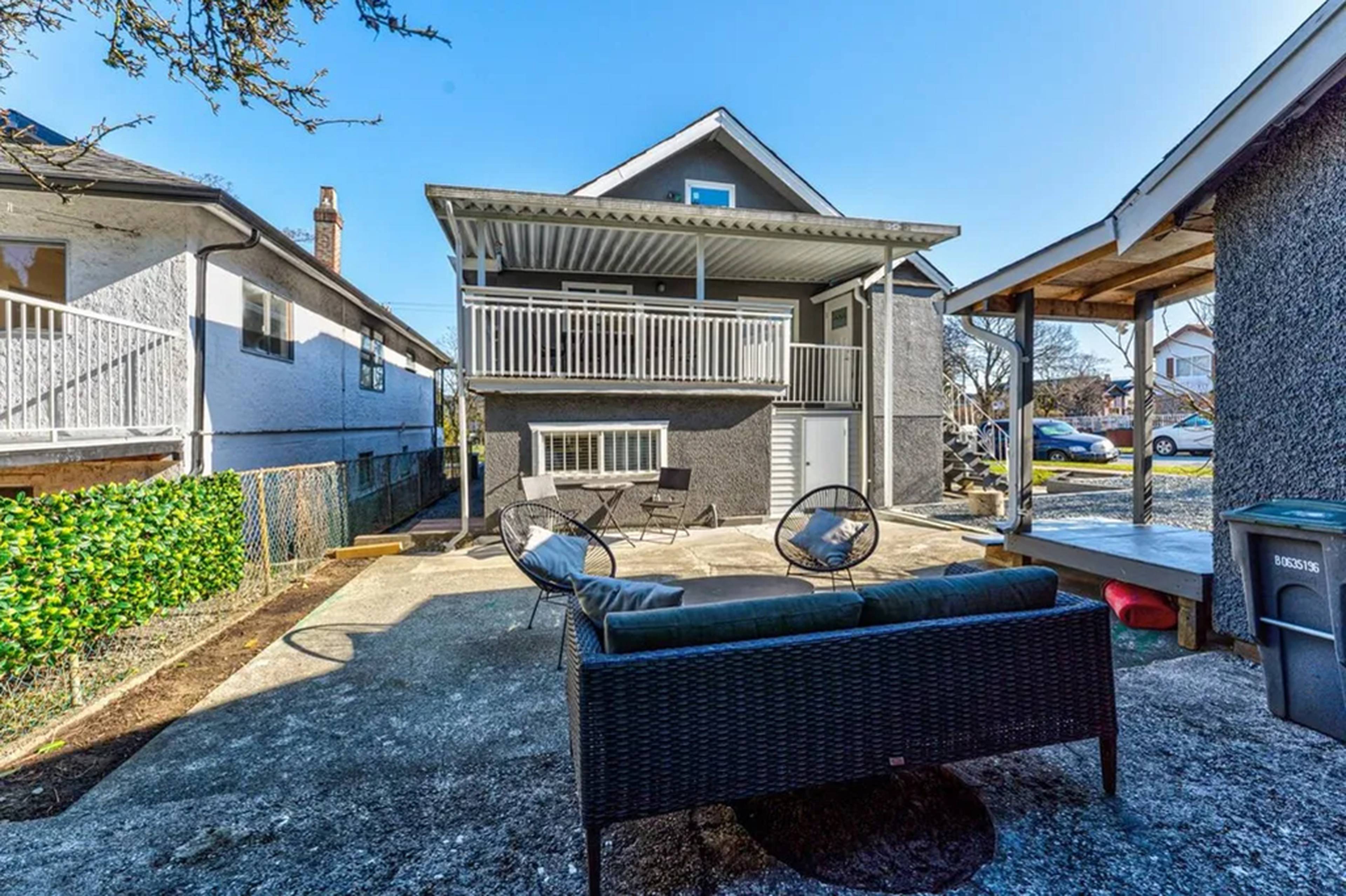 Basement 107 N Kaslo St, Vancouver, BC 2 Bedroom Room for Rent