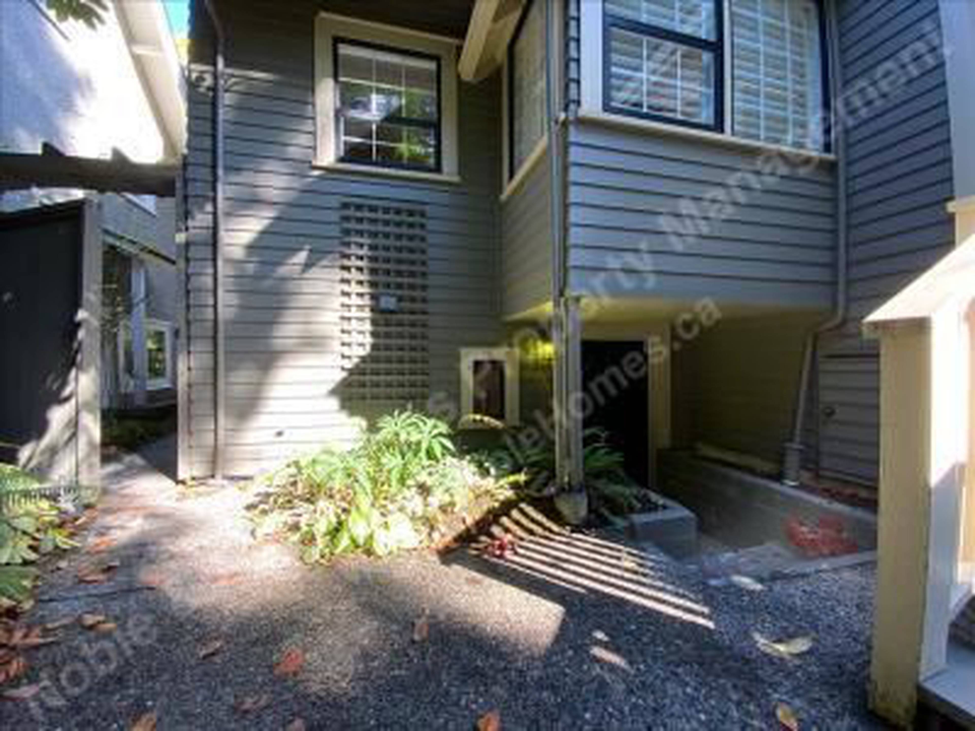 W 9th Ave, Vancouver, BC 1 Bedroom Room for Rent liv.rent