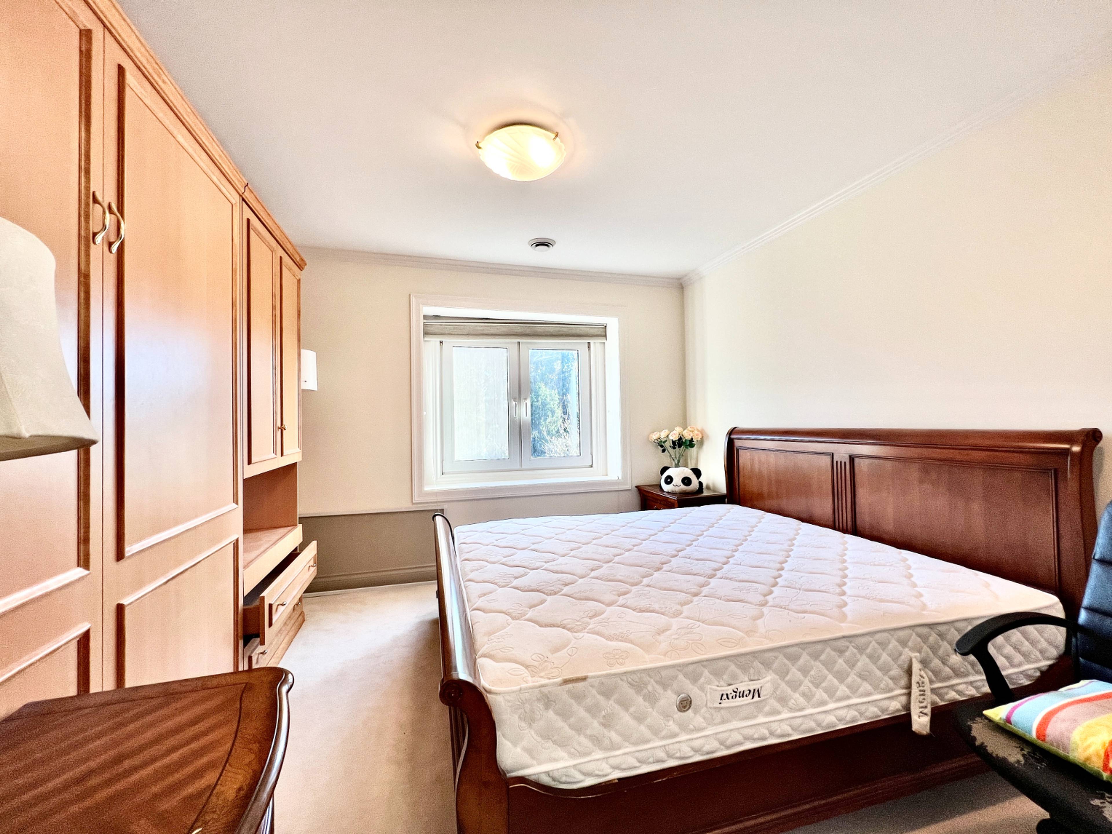 W 2nd Ave, Vancouver, BC Unfurnished Room for Rent liv.rent