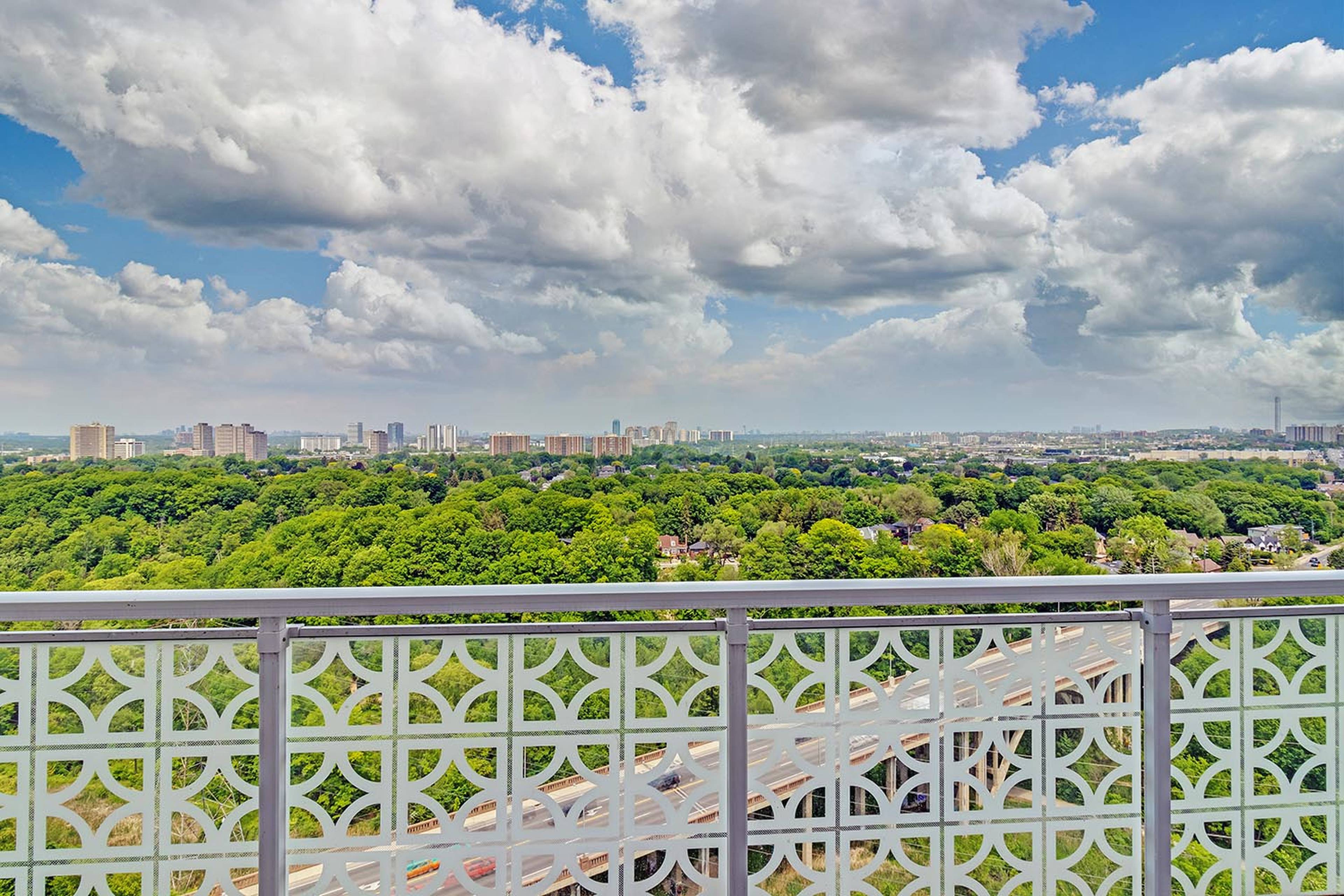 2 Bed PH 1501 Woodbine Ave, Toronto, ON 2 Bedroom Apartment for