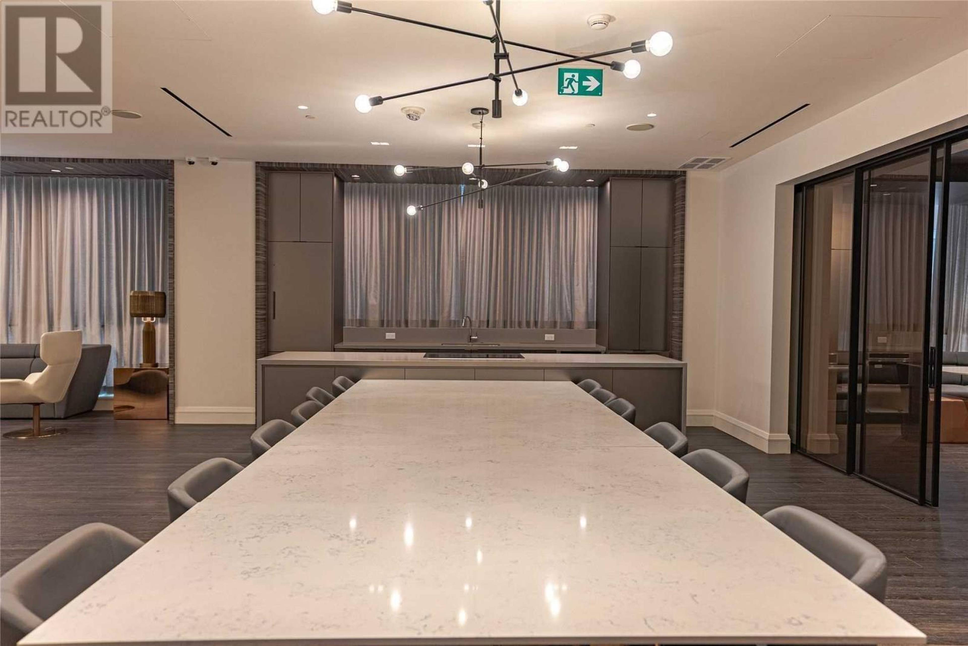 1006 39 Roehampton Ave, Toronto, ON 2 Bedroom Apartment for Rent