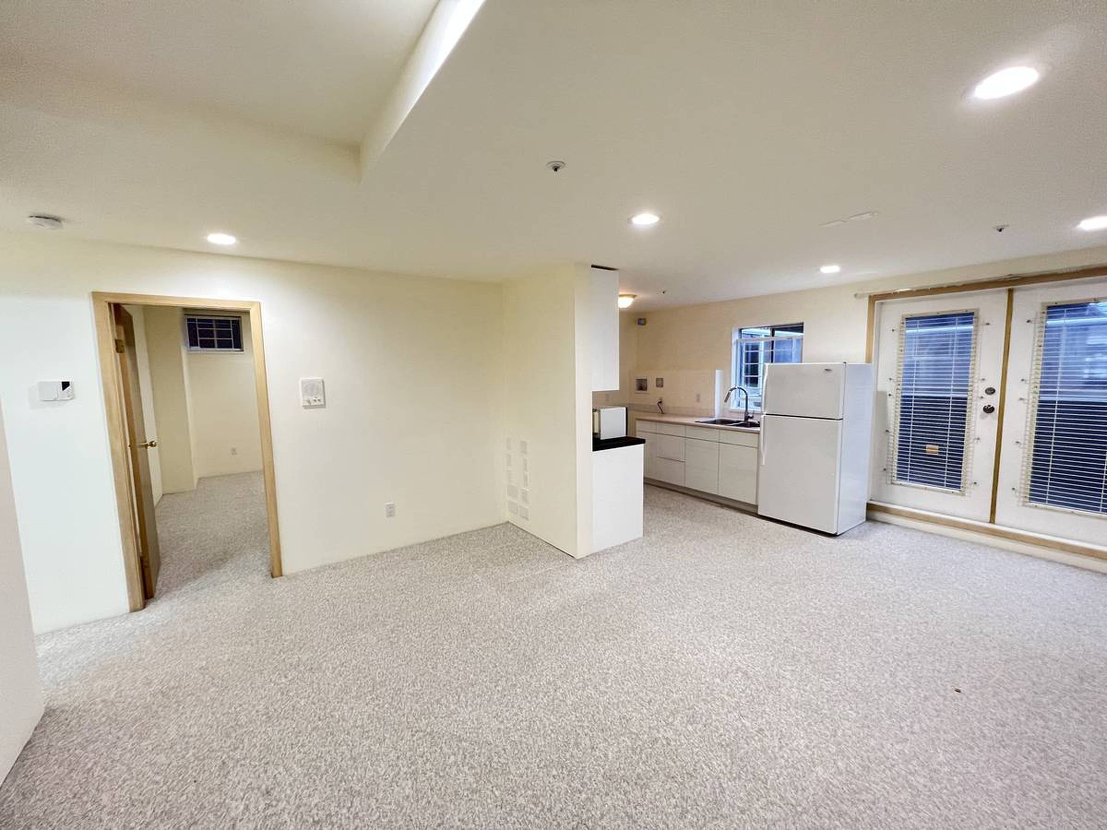 Killarney St, Vancouver, BC 2 Bedroom Room for Rent liv.rent