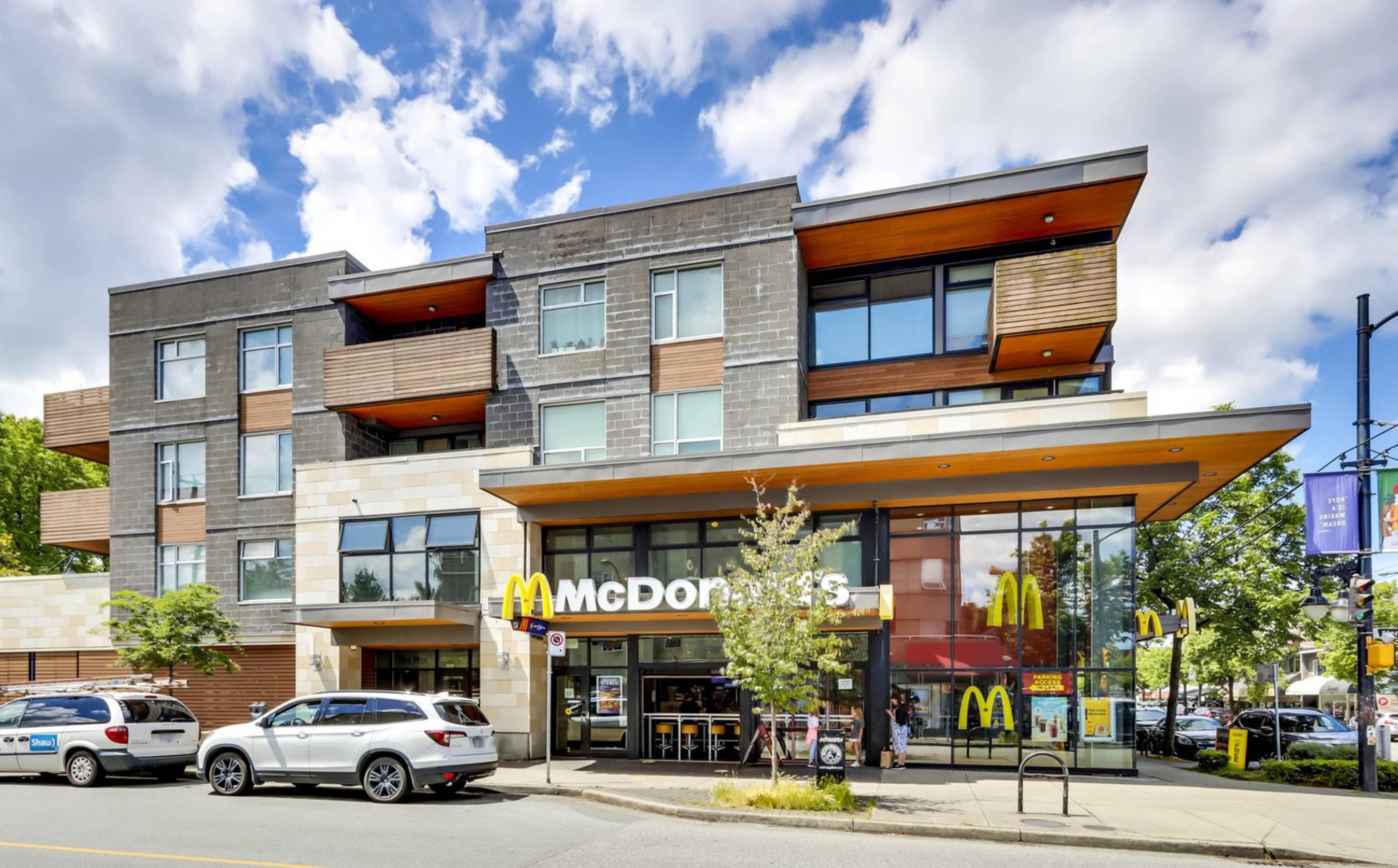 2525 Blenheim St, Vancouver, BC 1 Bedroom Apartment for Rent liv.rent