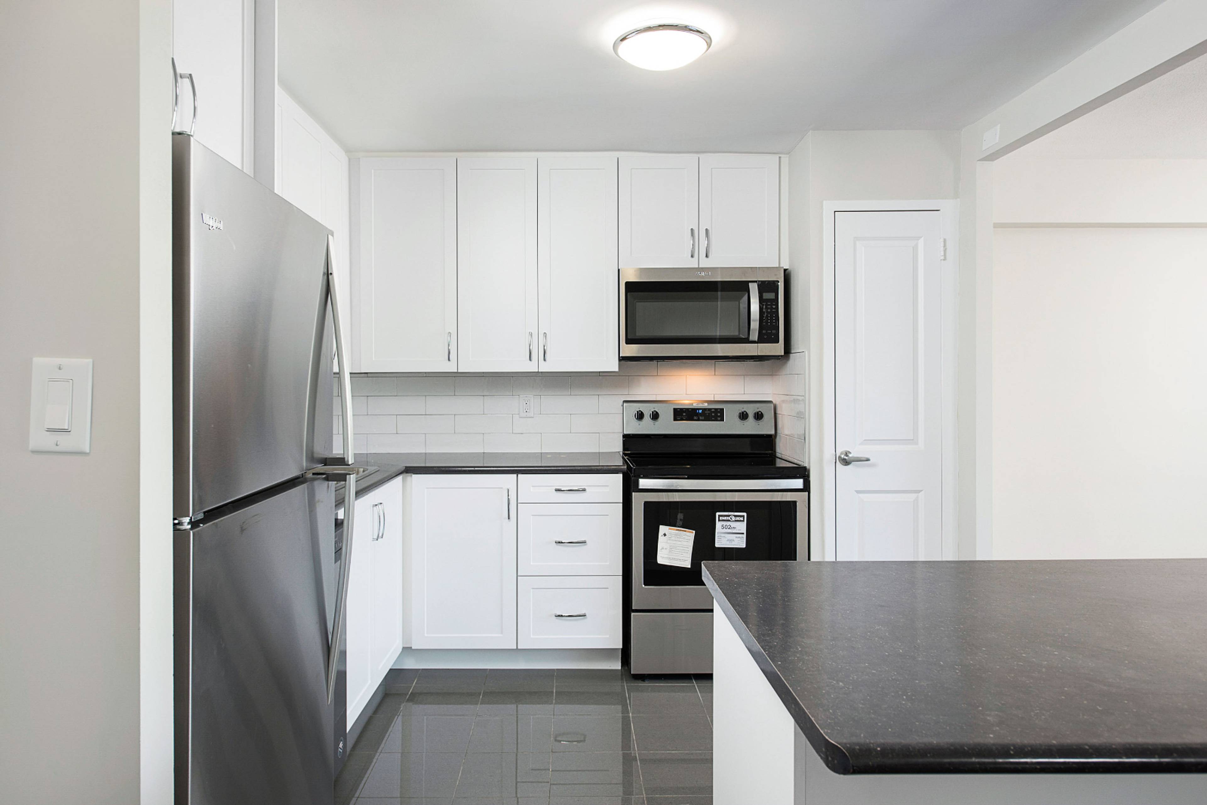 417 13201330 Danforth Rd, Scarborough, ON 3 Bedroom Apartment for