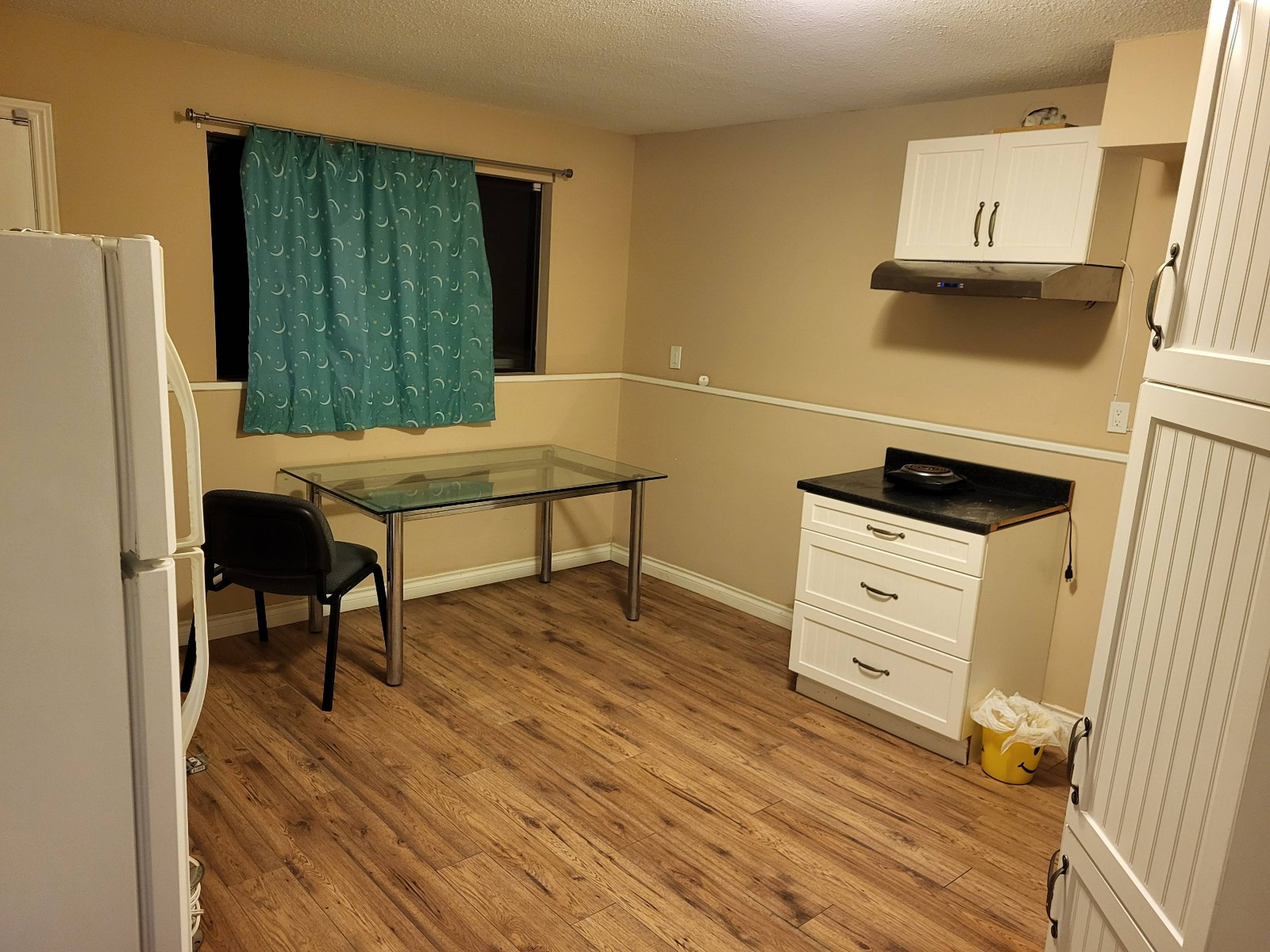 Springdale Ct, Burnaby, BC 1 室 单间 出租 liv.rent